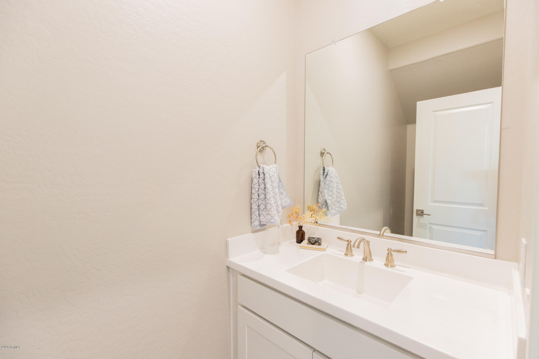 3717 E FLOWER Street