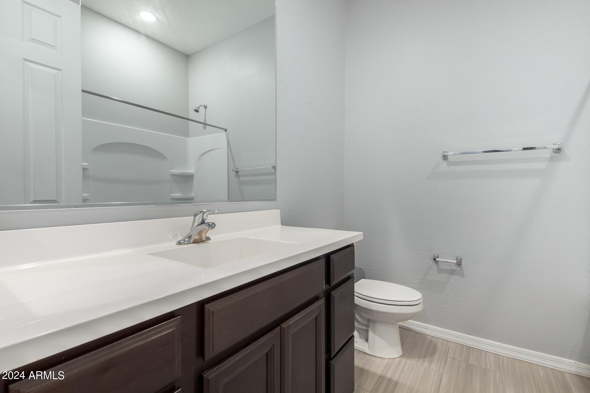 10877 W MARSHALL Avenue