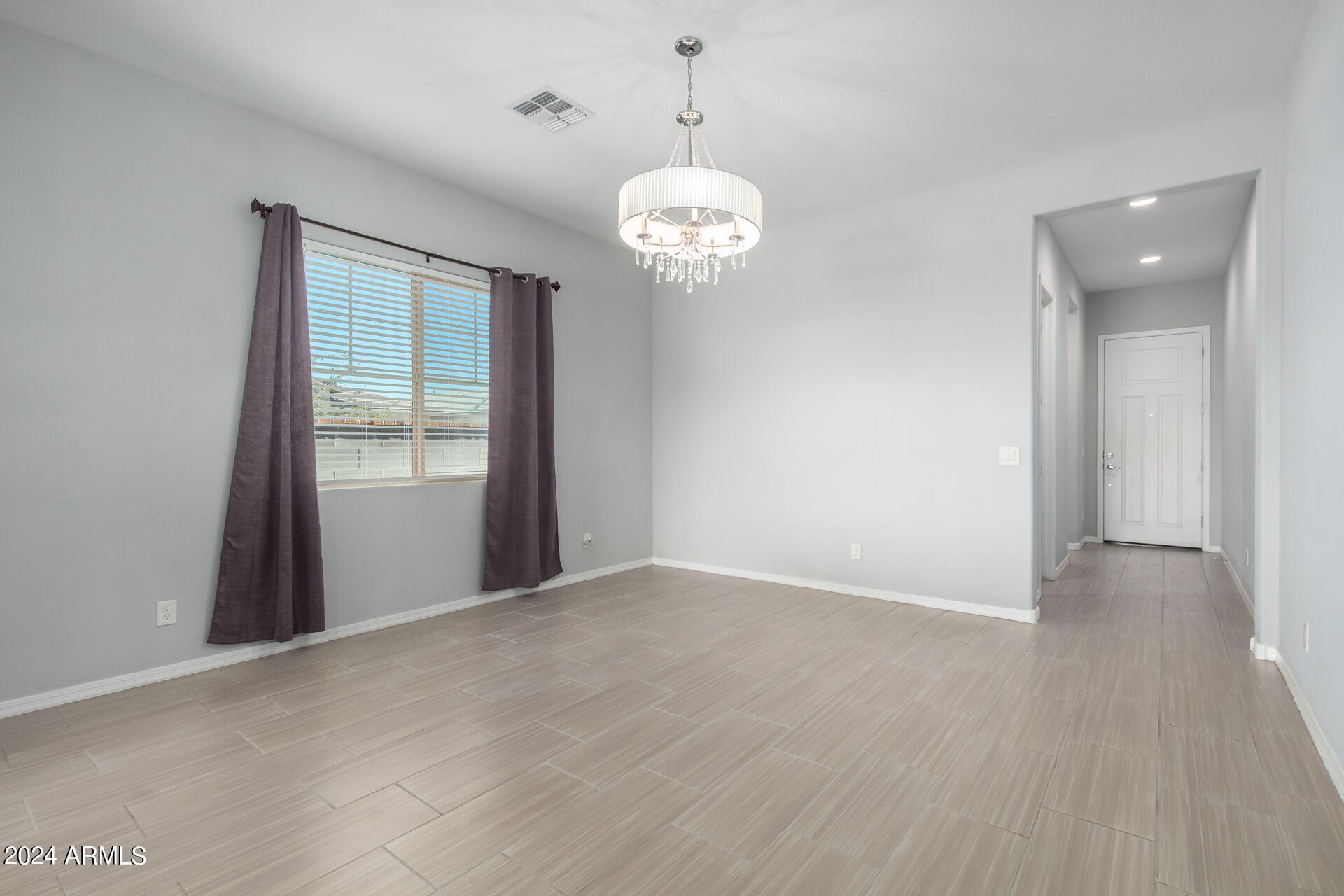 10877 W MARSHALL Avenue