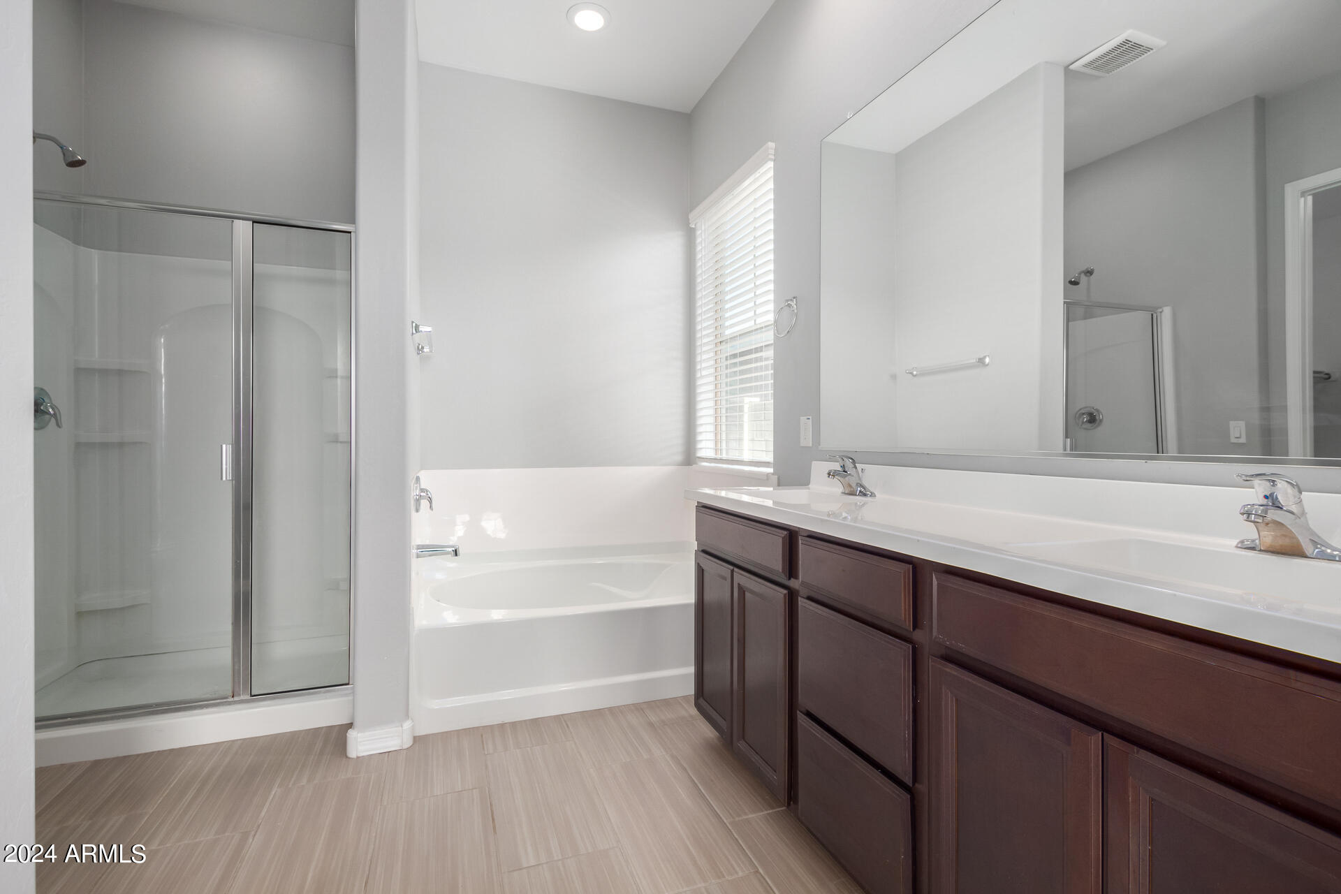 10877 W MARSHALL Avenue