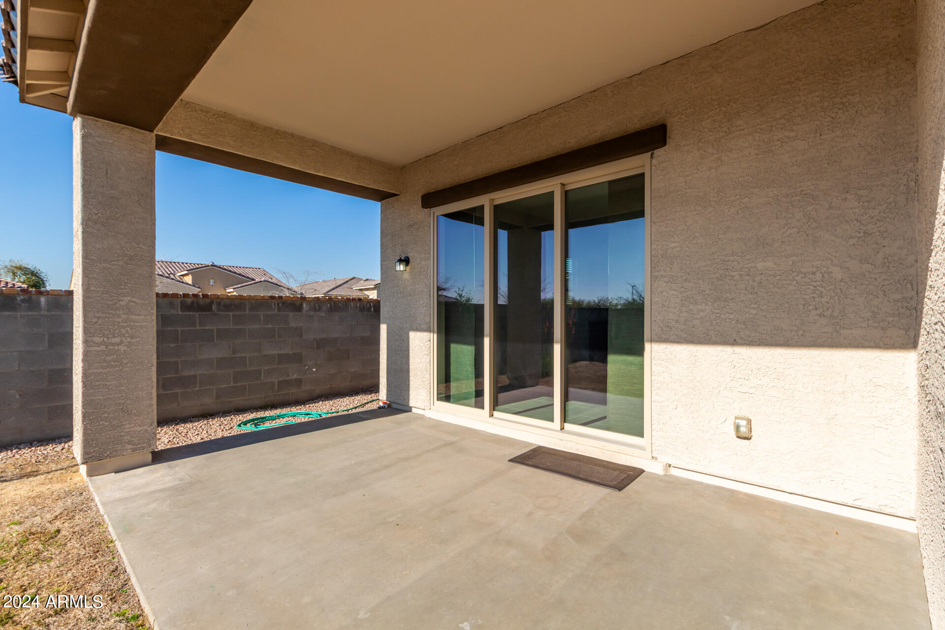 10877 W MARSHALL Avenue