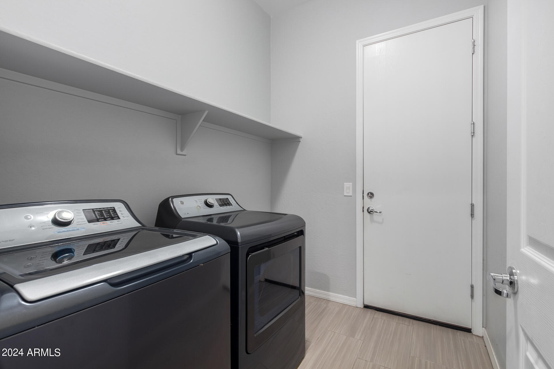 10877 W MARSHALL Avenue