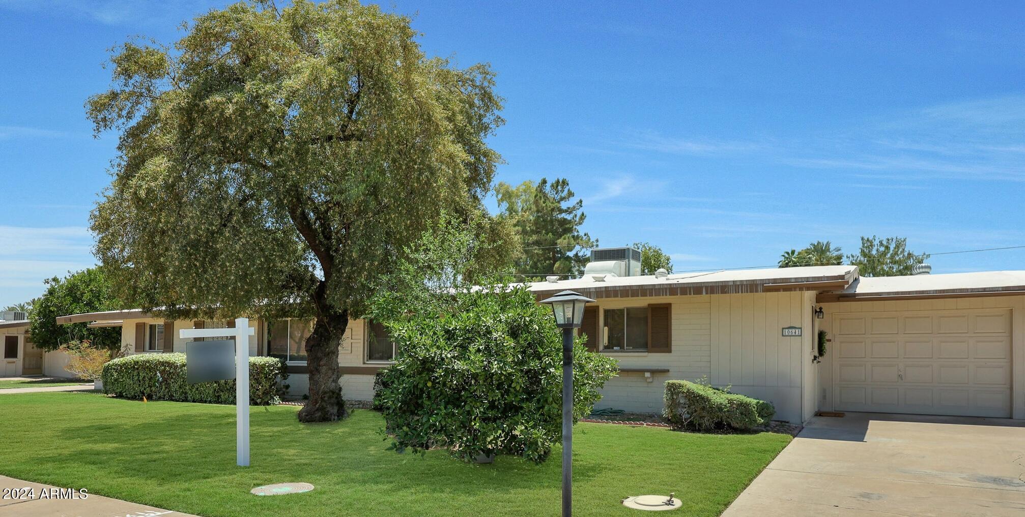 10641 W OAKMONT Drive