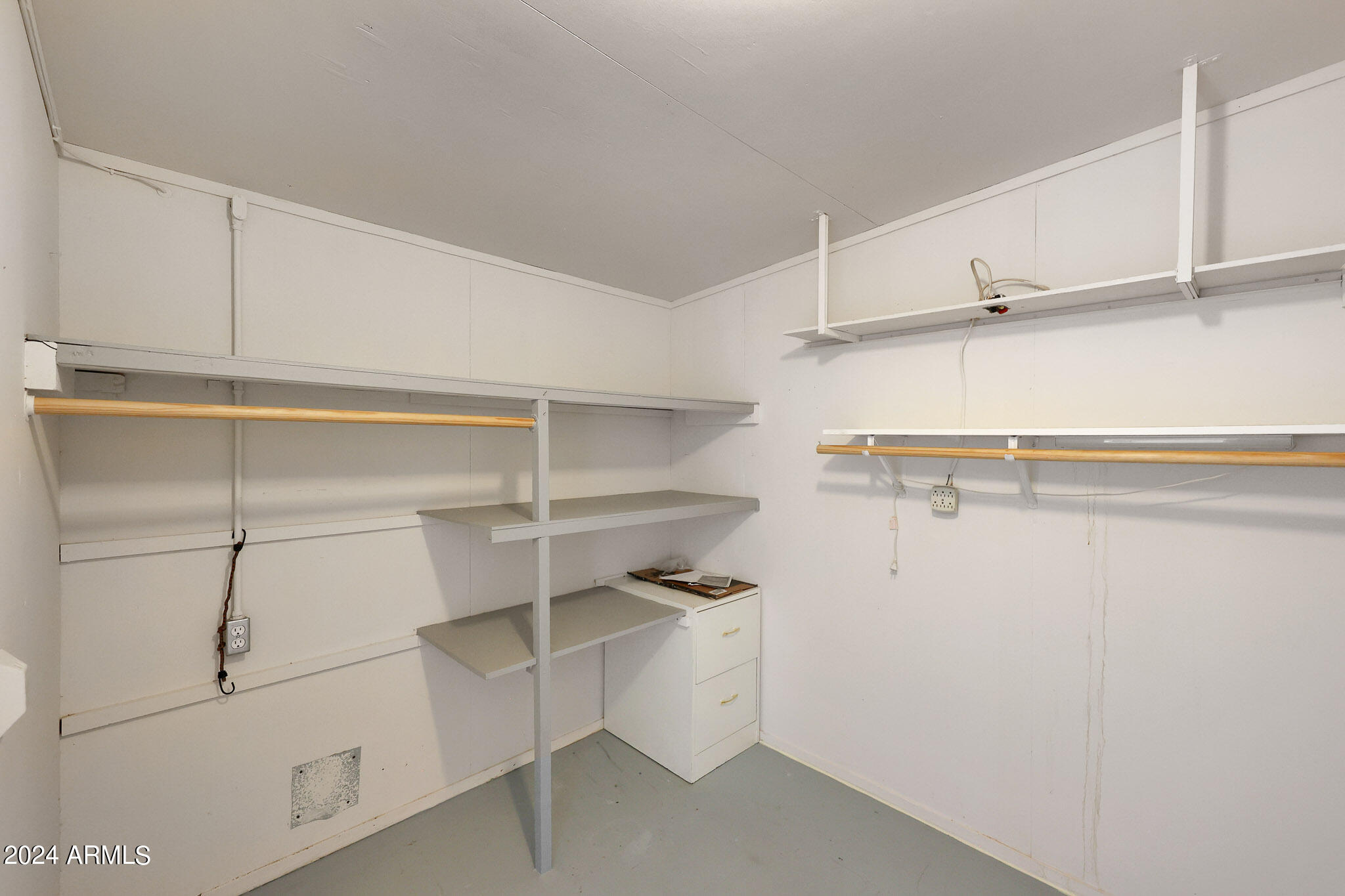 10641 W OAKMONT Drive