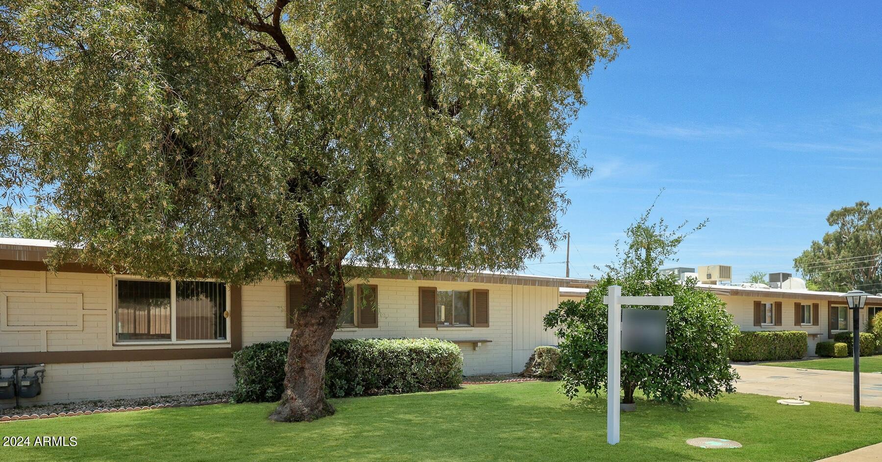 10641 W OAKMONT Drive