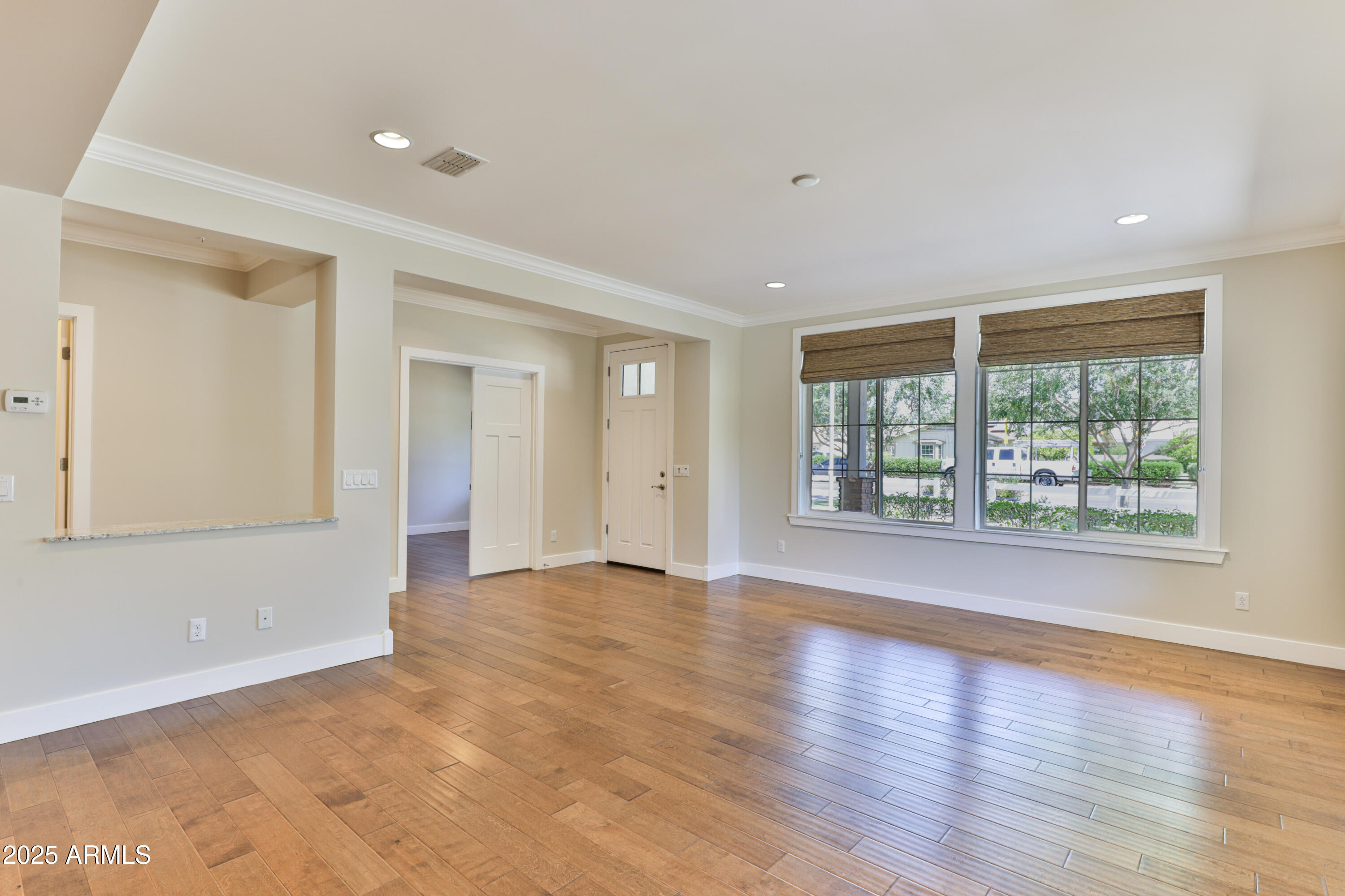 1505 W ORANGEWOOD Avenue W