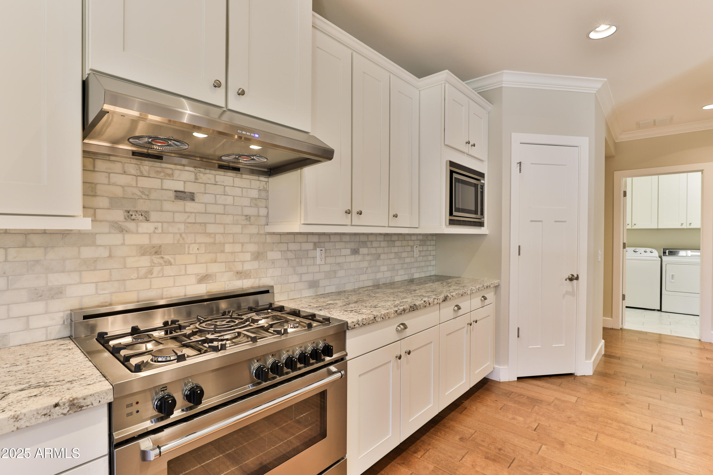 1505 W ORANGEWOOD Avenue W