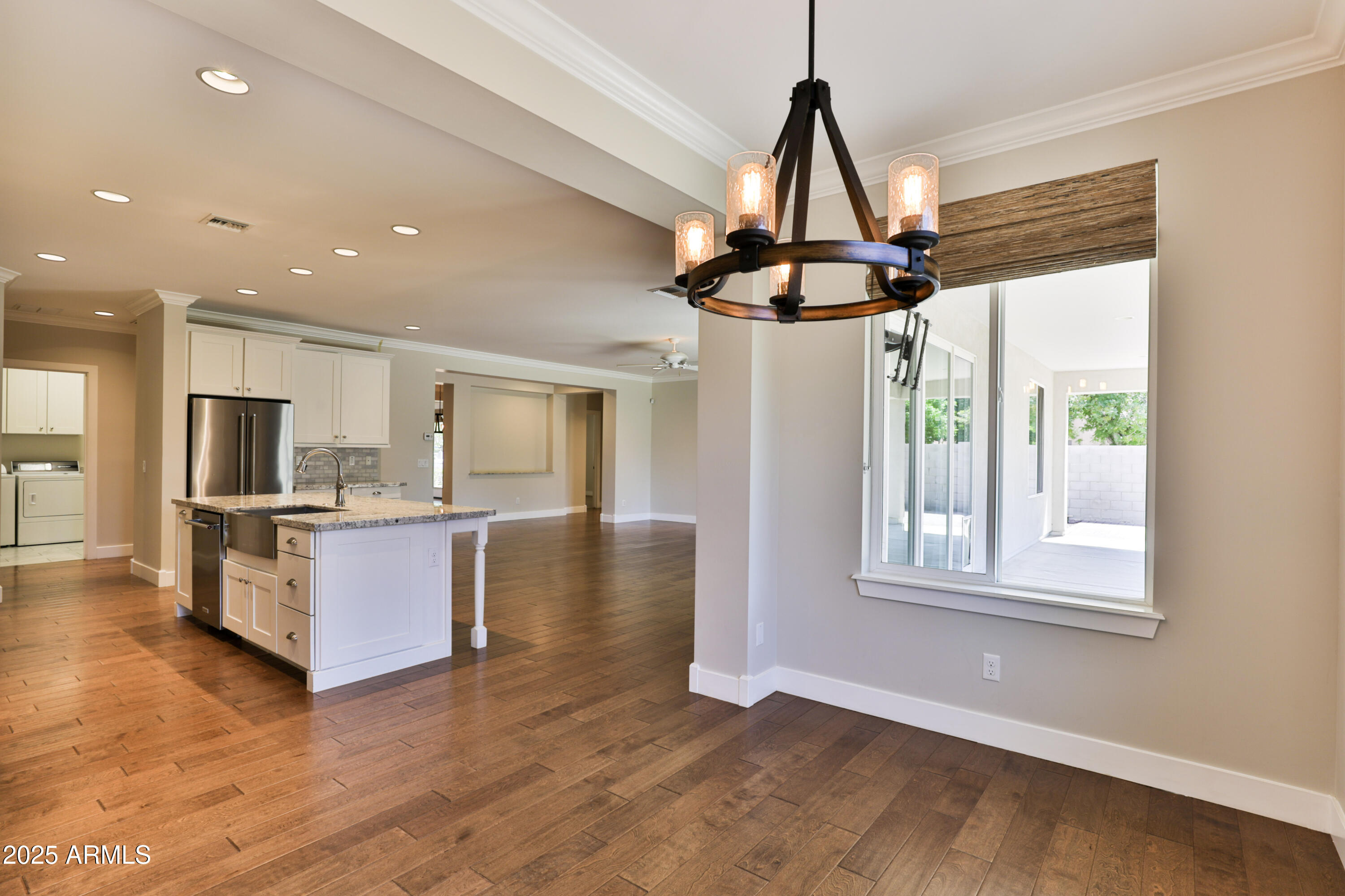 1505 W ORANGEWOOD Avenue W