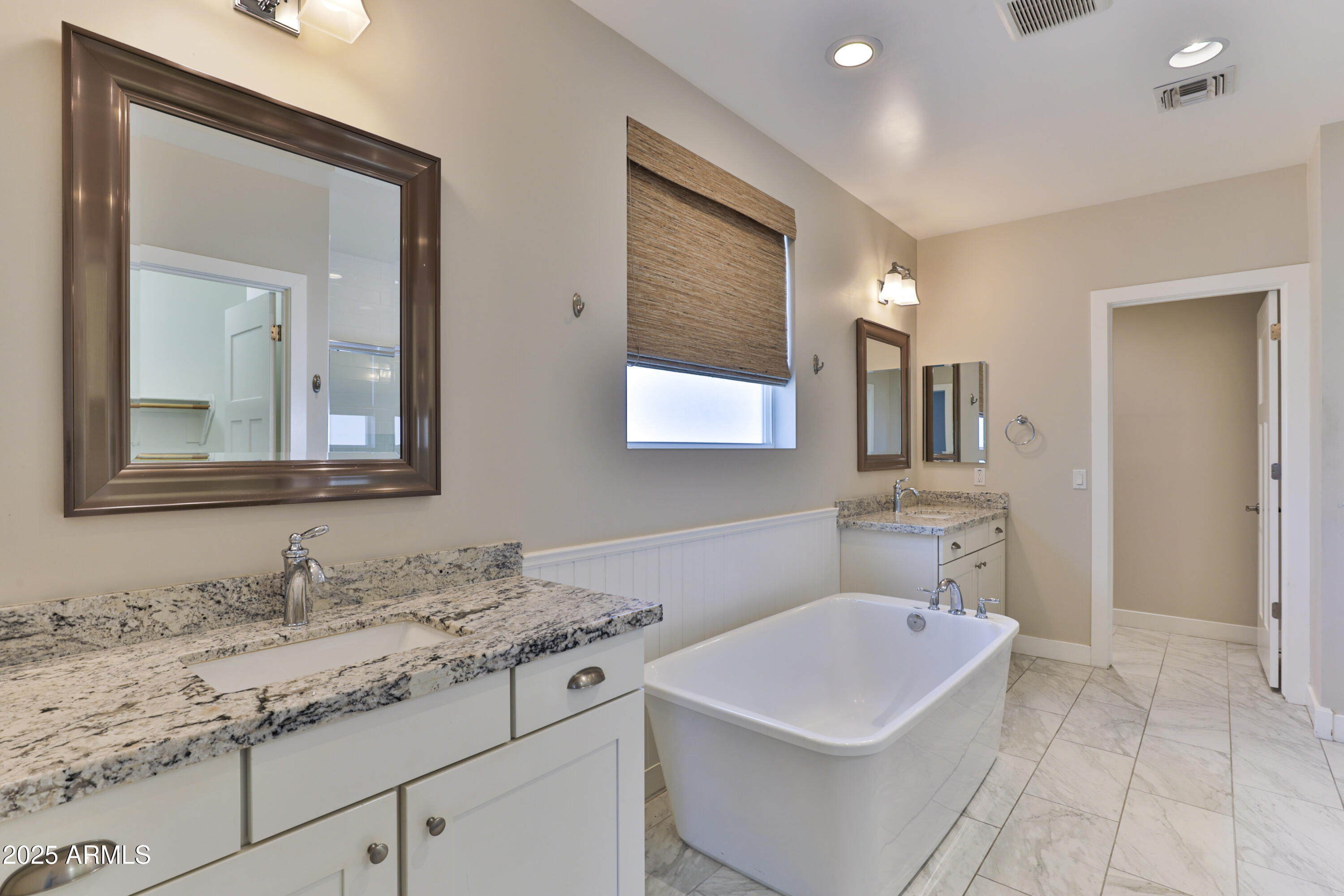 1505 W ORANGEWOOD Avenue W