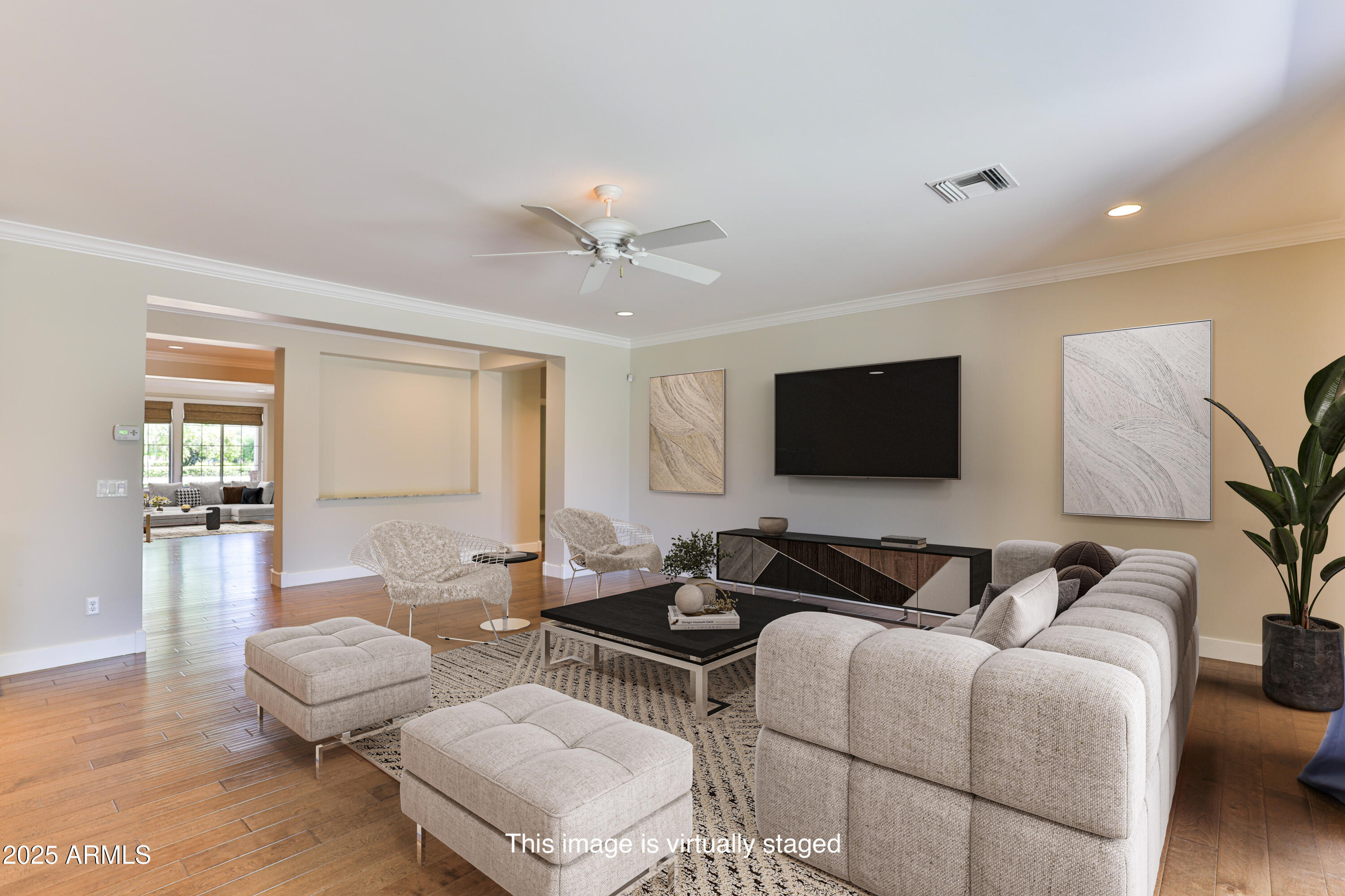 1505 W ORANGEWOOD Avenue W