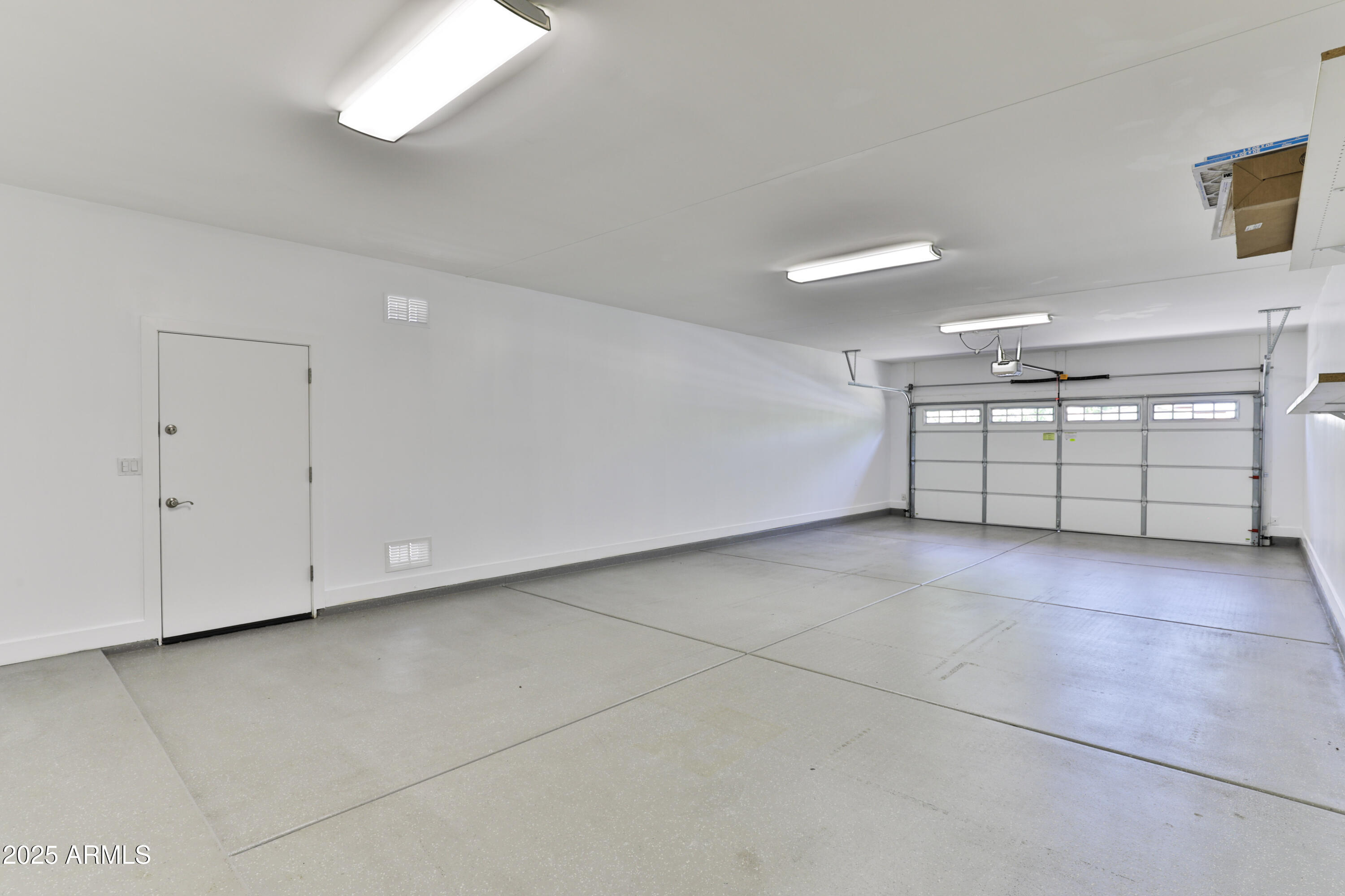 1505 W ORANGEWOOD Avenue W