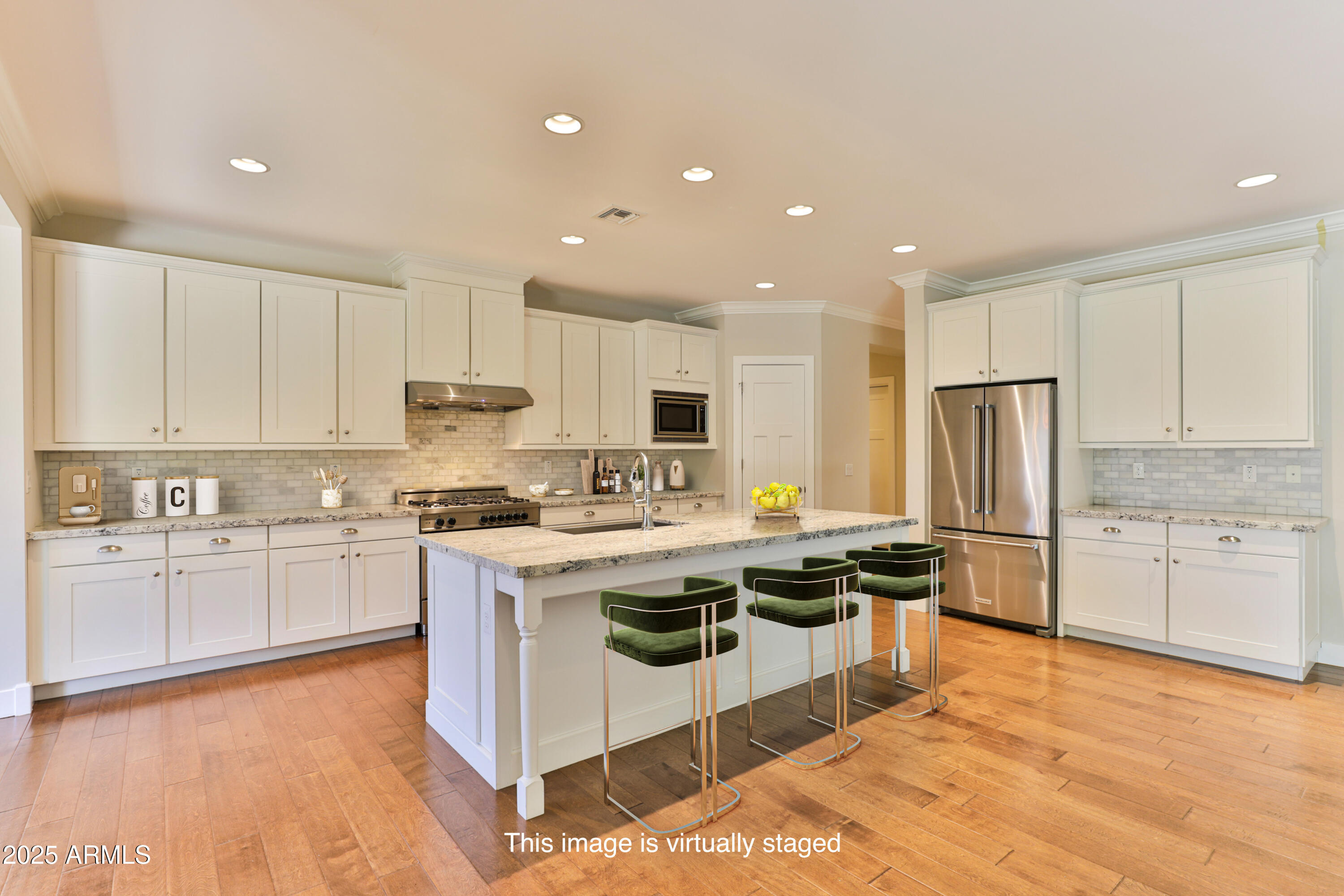 1505 W ORANGEWOOD Avenue W