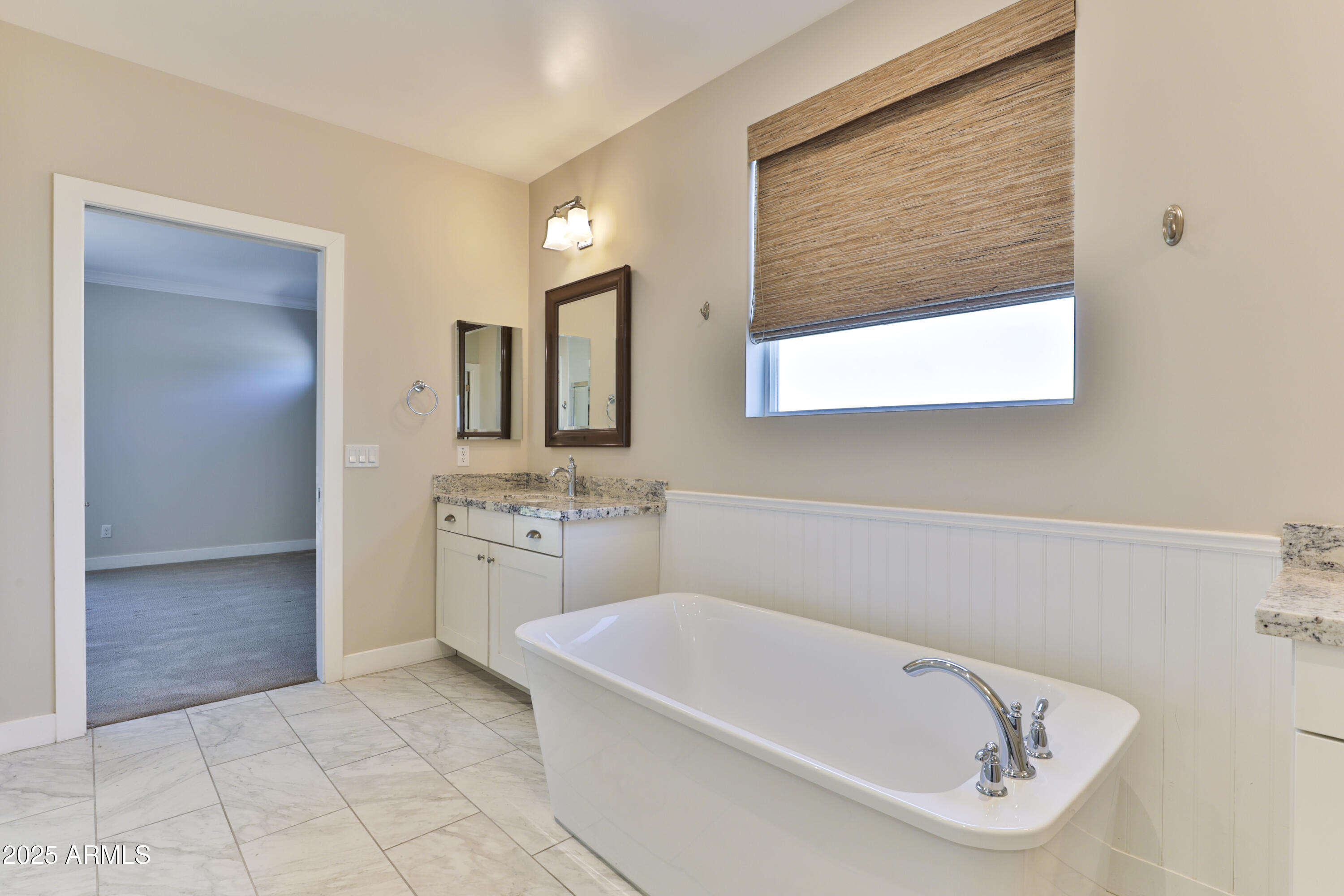 1505 W ORANGEWOOD Avenue W