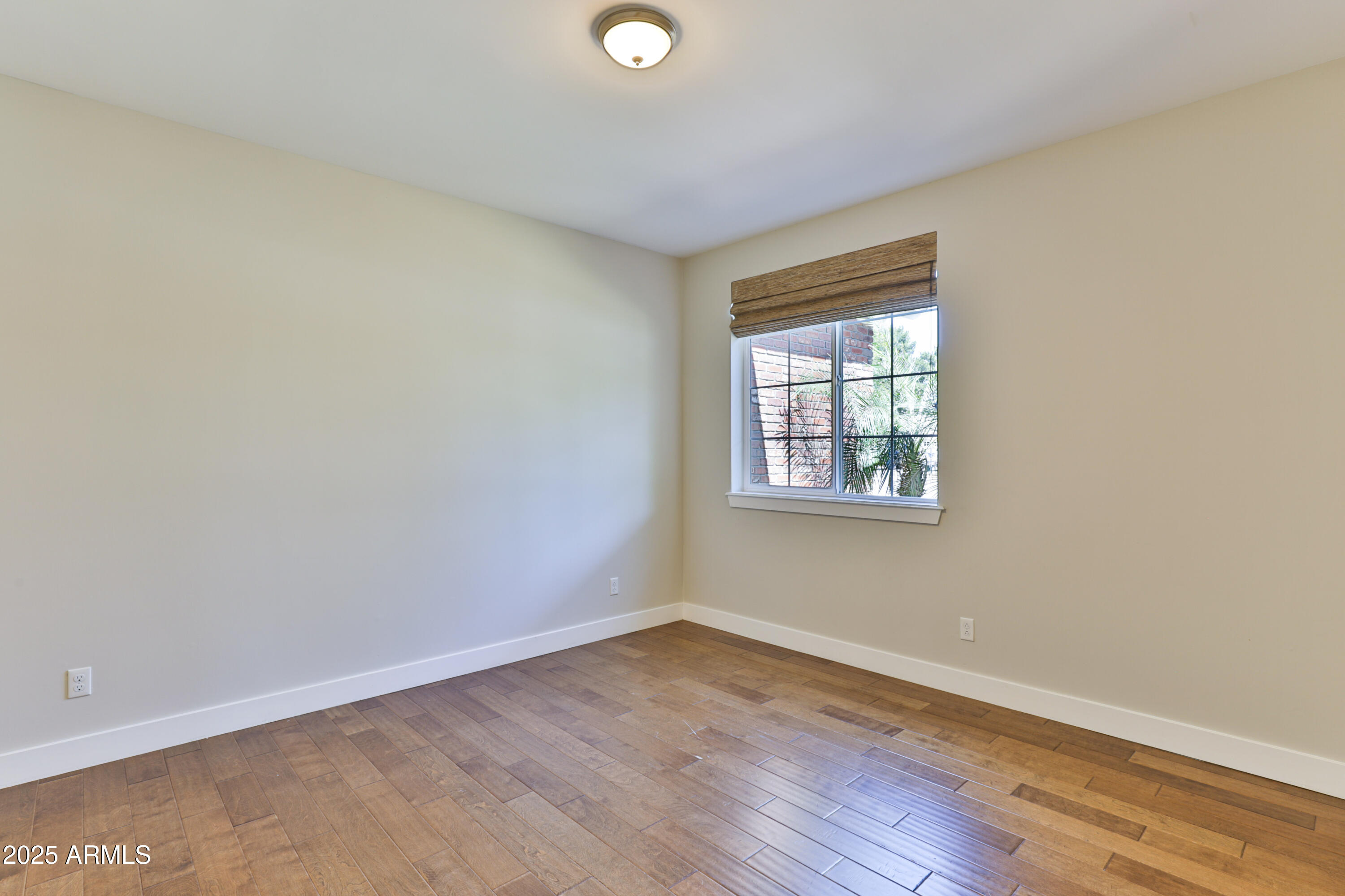 1505 W ORANGEWOOD Avenue W