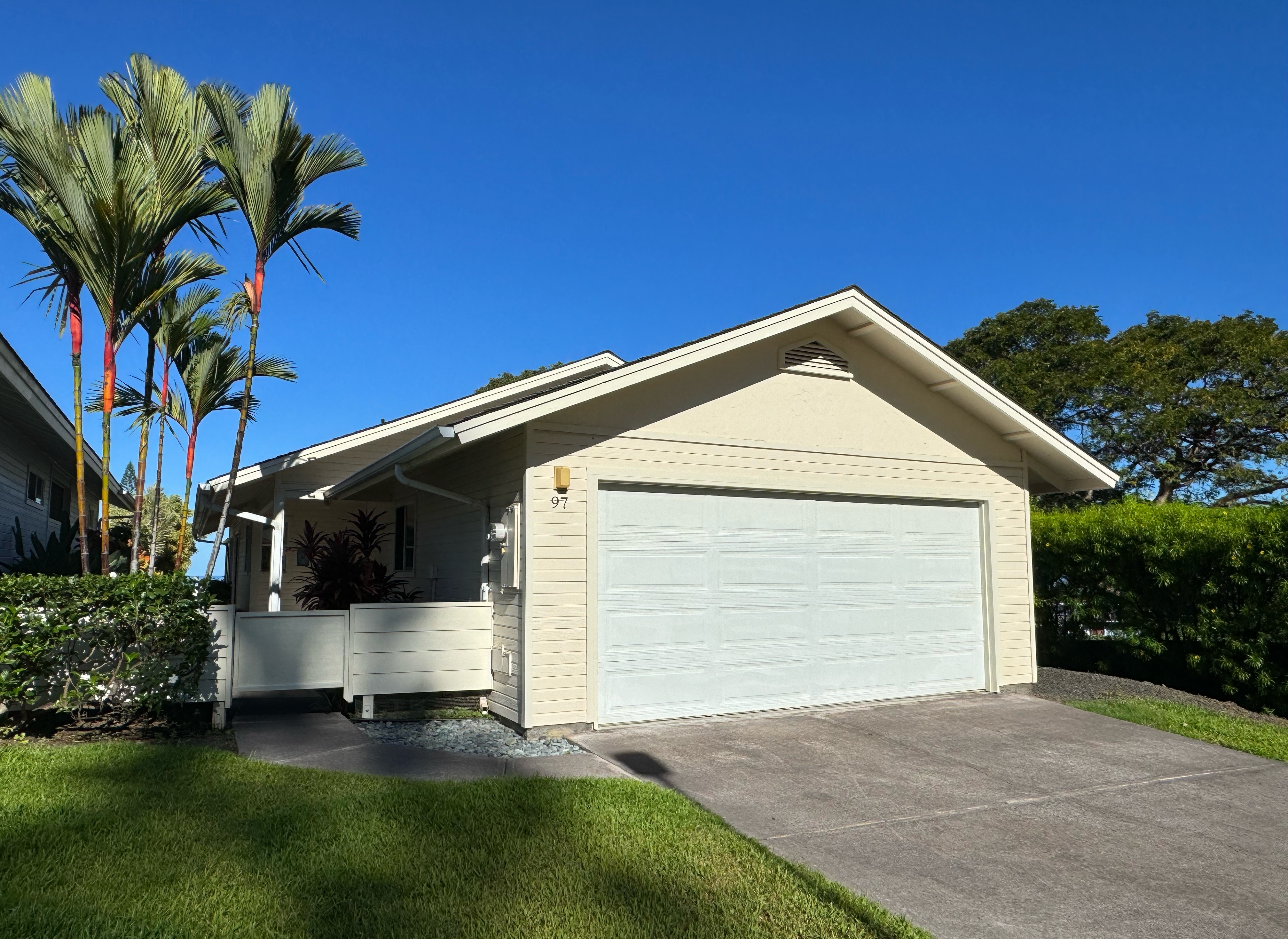 75-233 NANI KAILUA DR 97