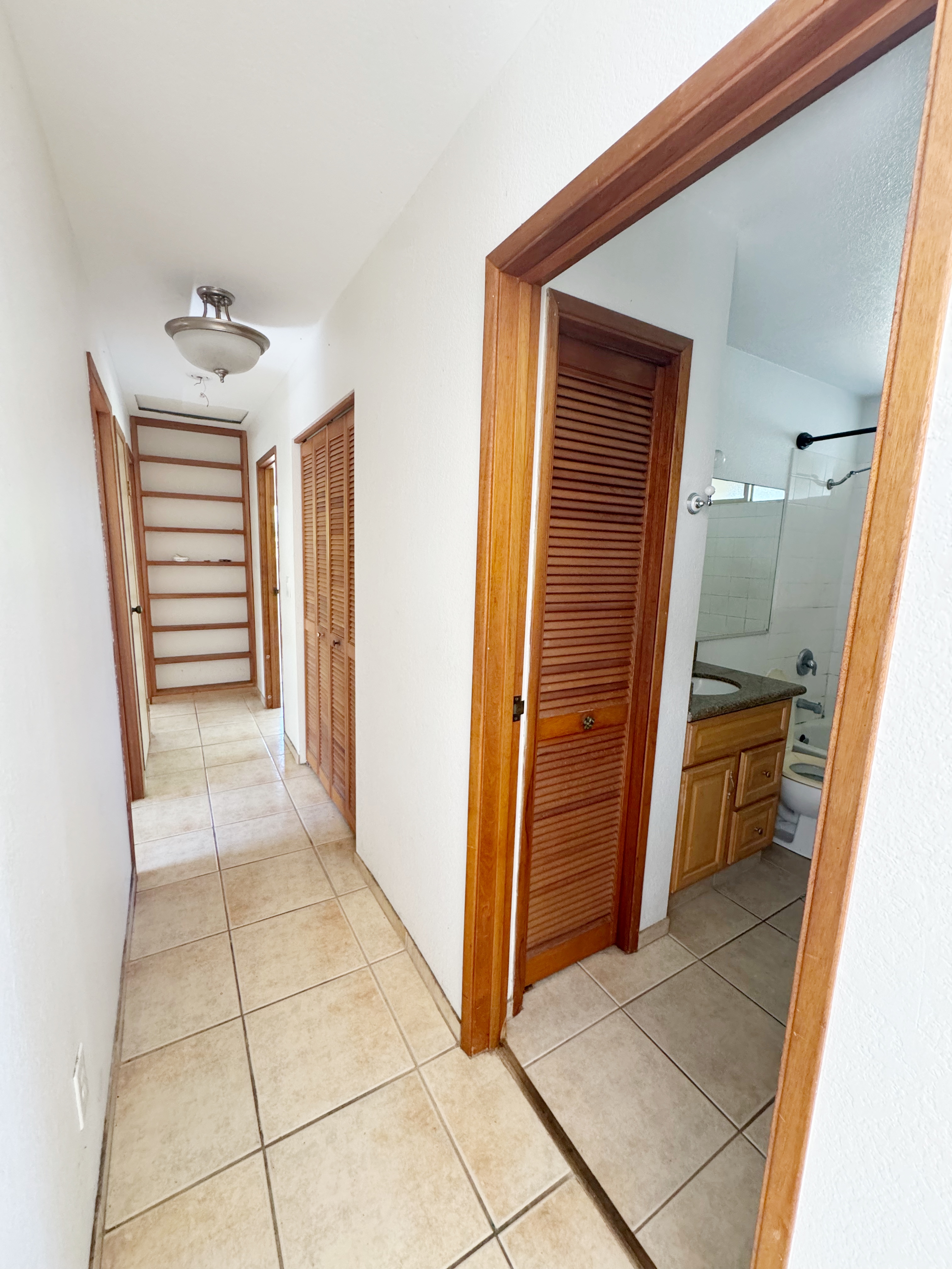 73-1218 KAIMINANI DR