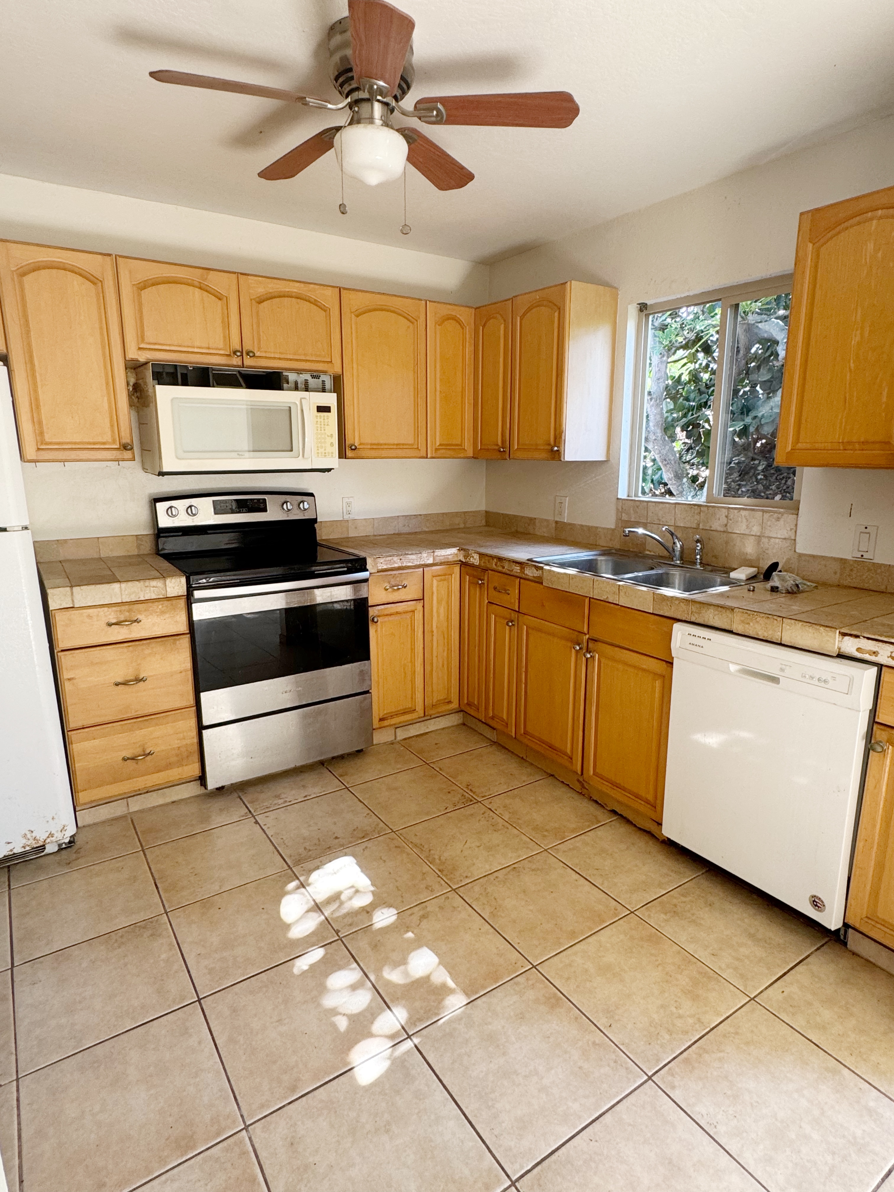 73-1218 KAIMINANI DR