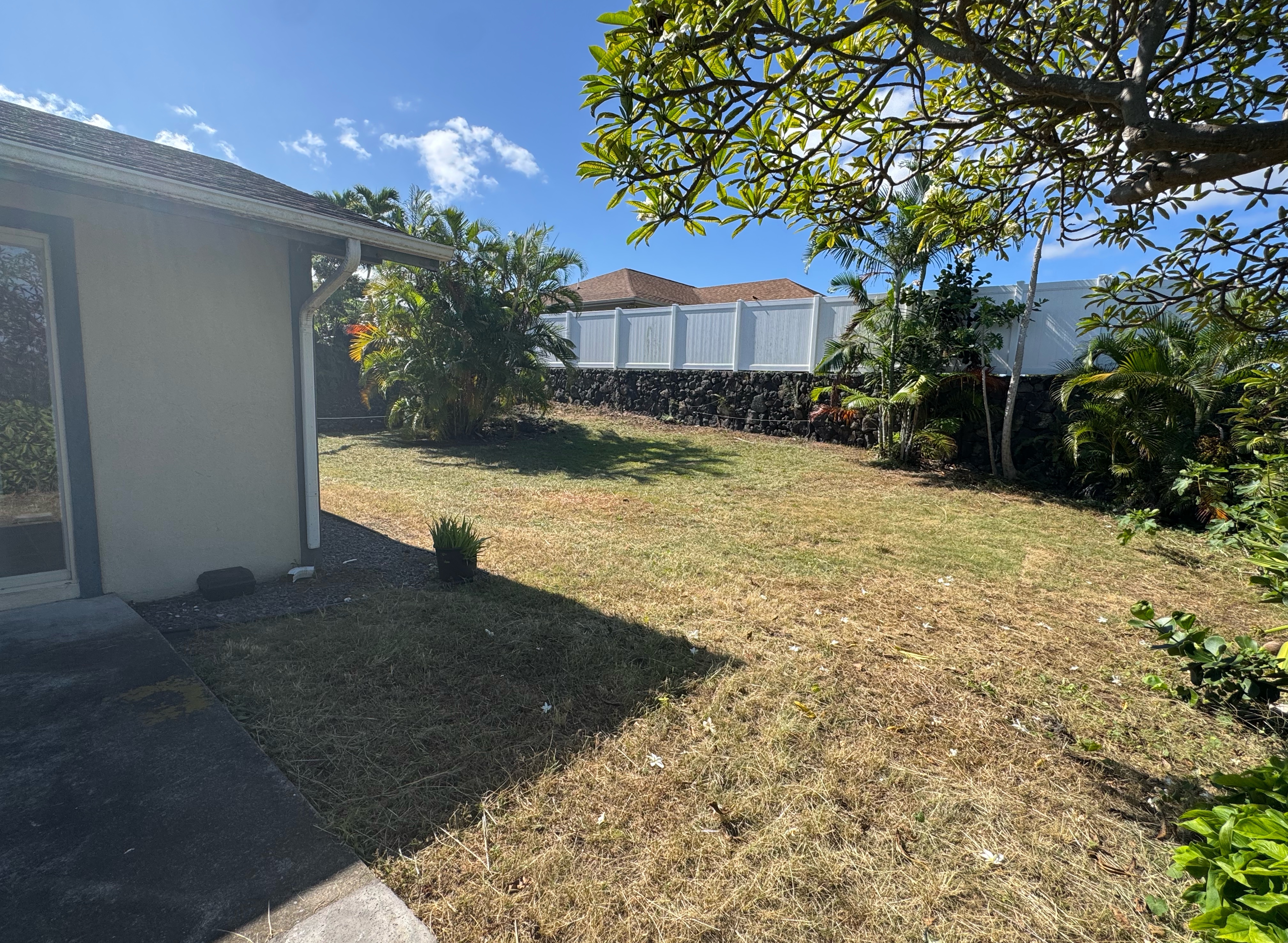 73-1218 KAIMINANI DR