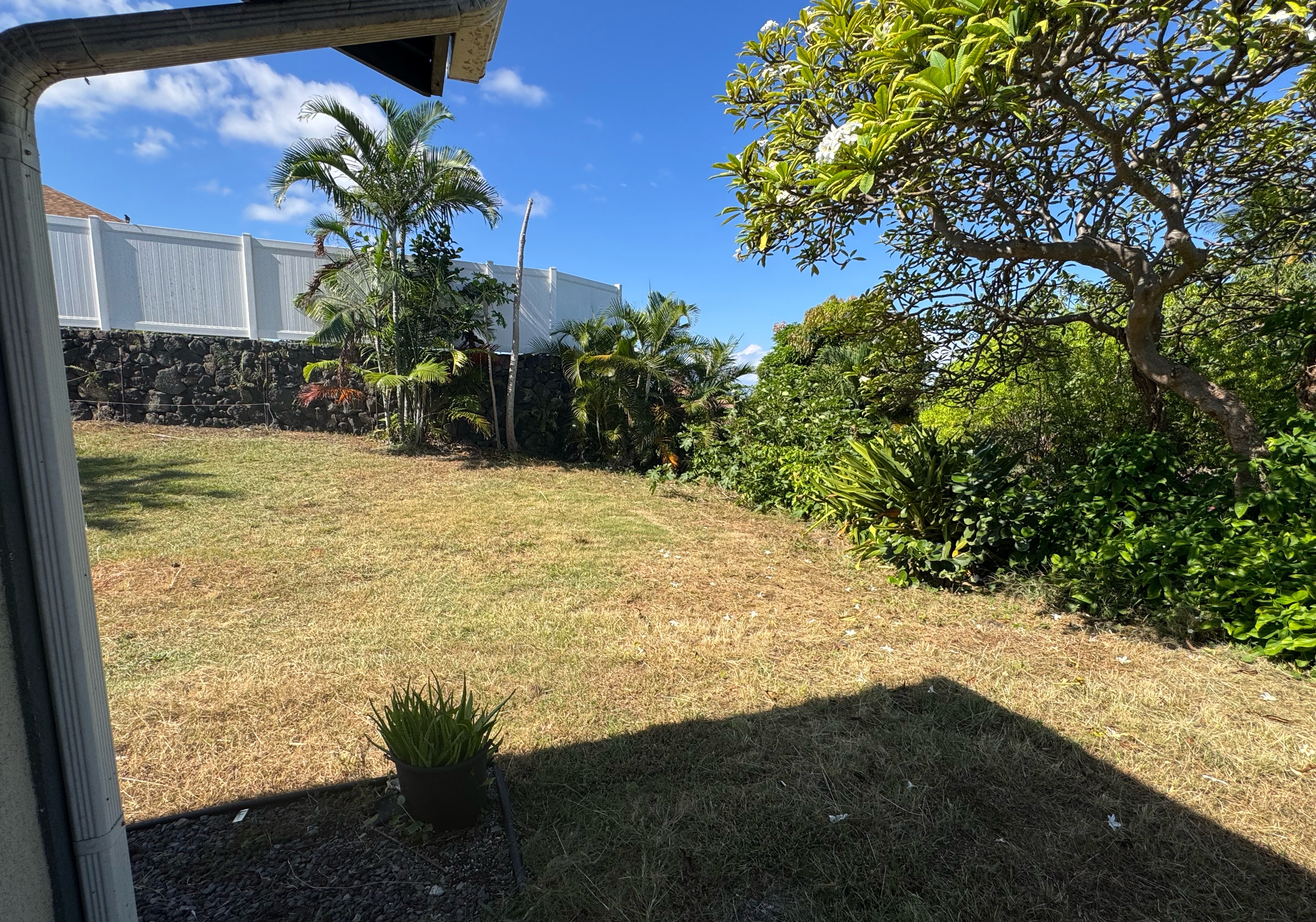 73-1218 KAIMINANI DR