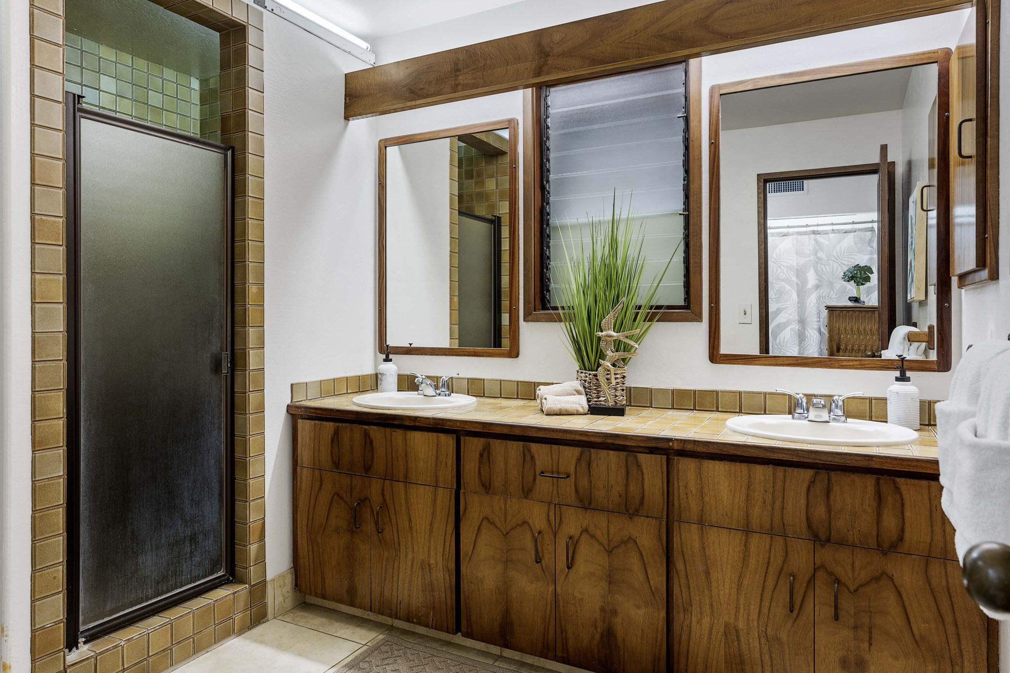 78-261 MANUKAI ST 1001