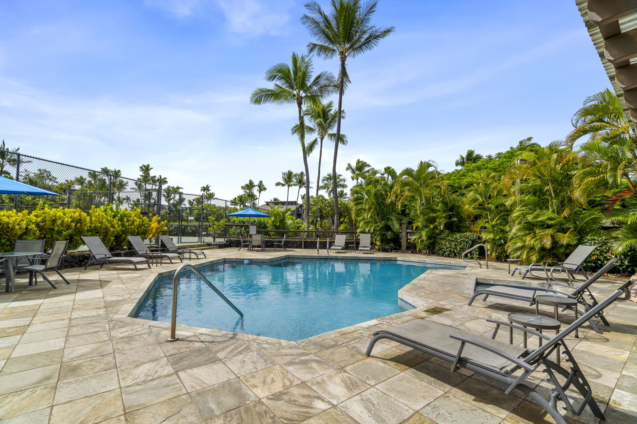 78-261 MANUKAI ST 1001