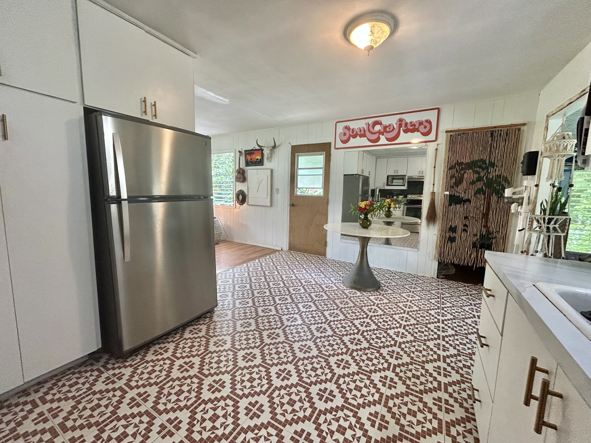 15-2735 KUMU ST
