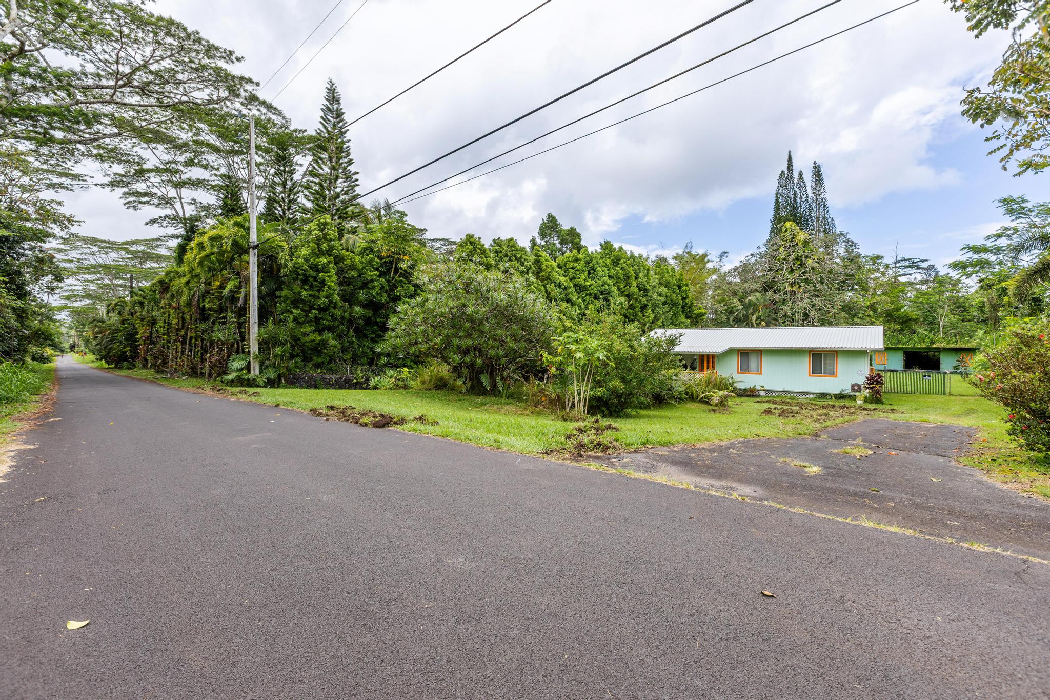 15-2735 KUMU ST