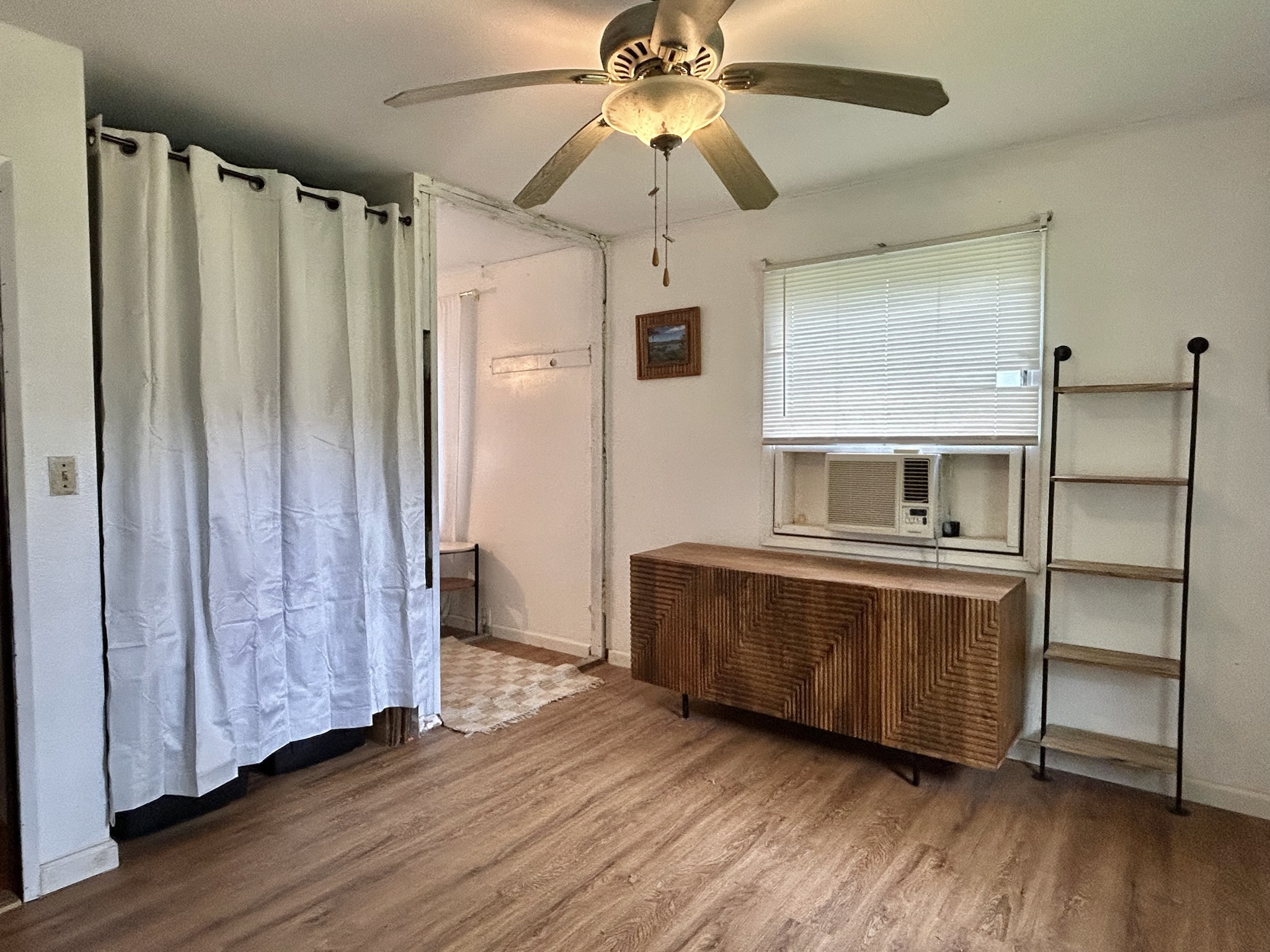 15-2735 KUMU ST