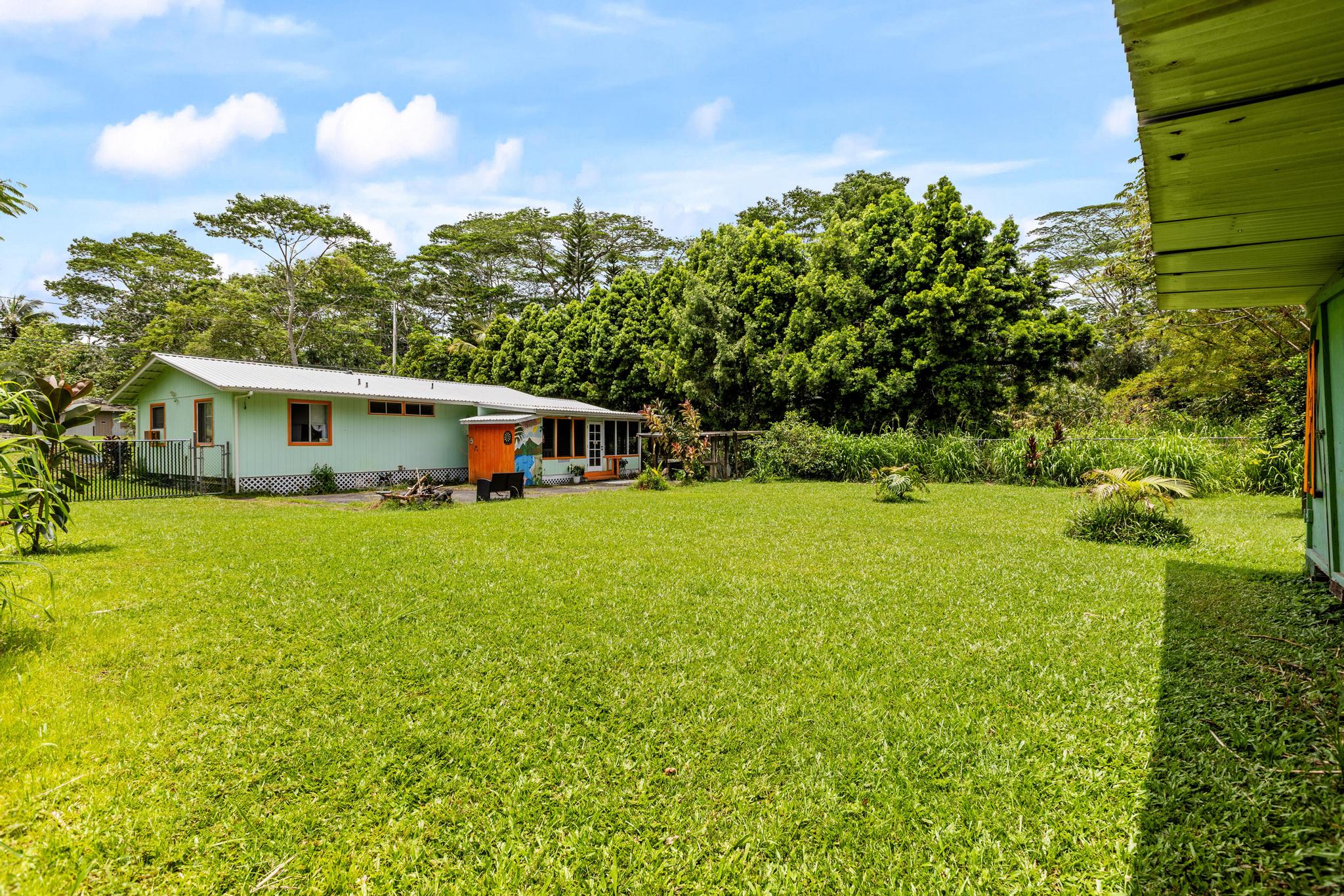15-2735 KUMU ST