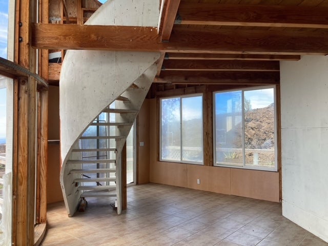 92-8318 LAUHALA DR