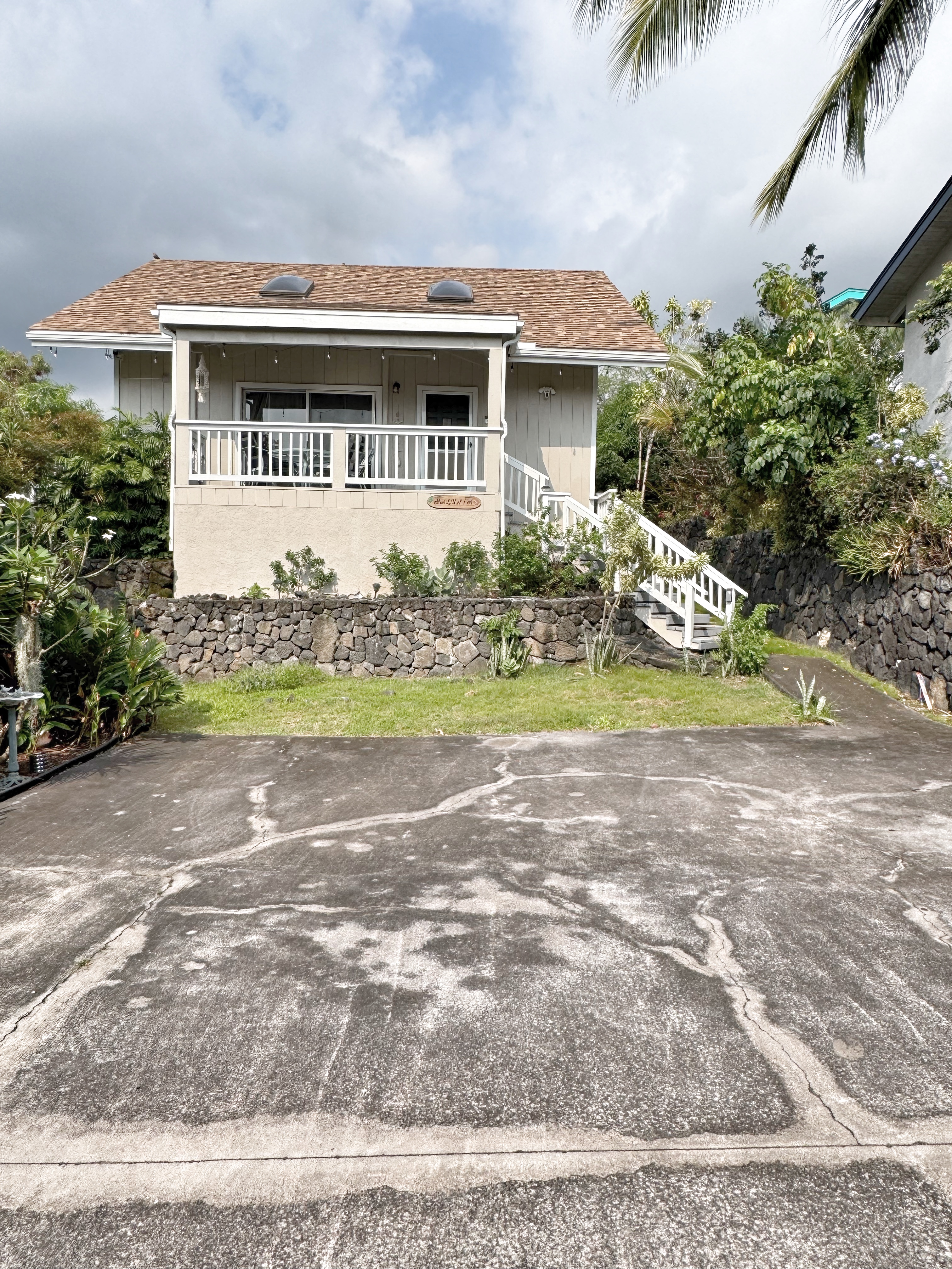 76-227-E ROYAL POINCIANA DR B