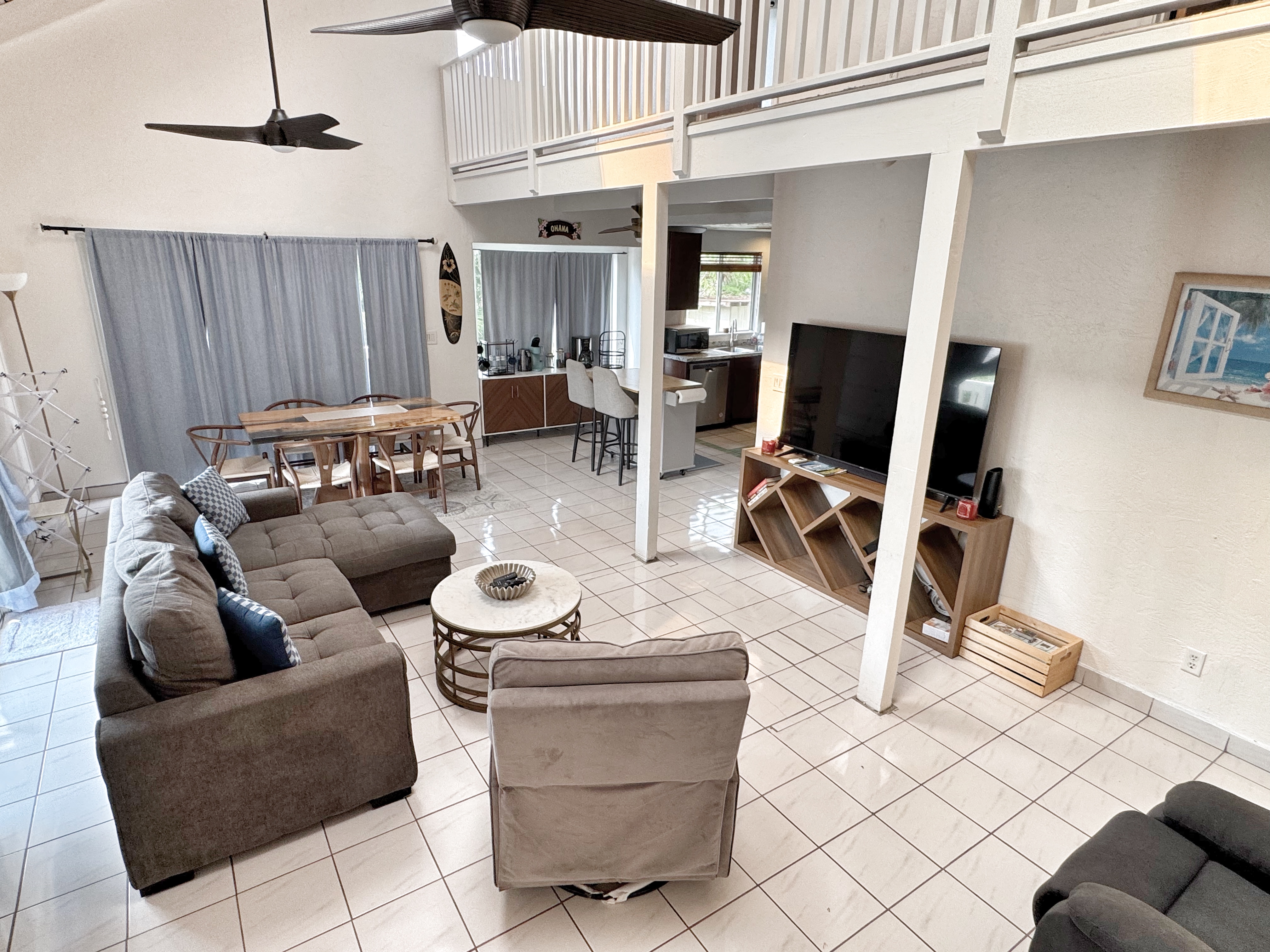 76-227-E ROYAL POINCIANA DR B