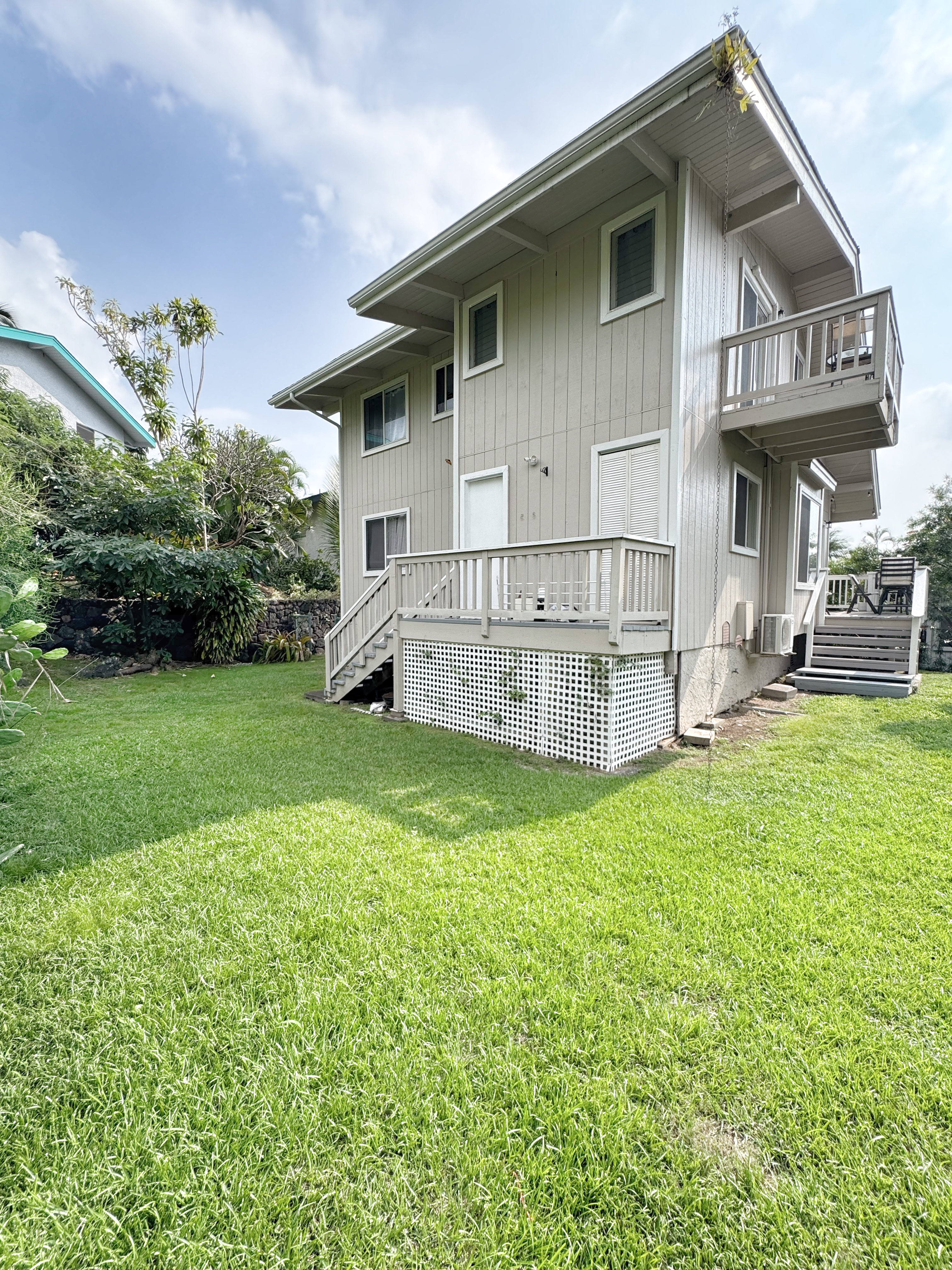 76-227-E ROYAL POINCIANA DR B