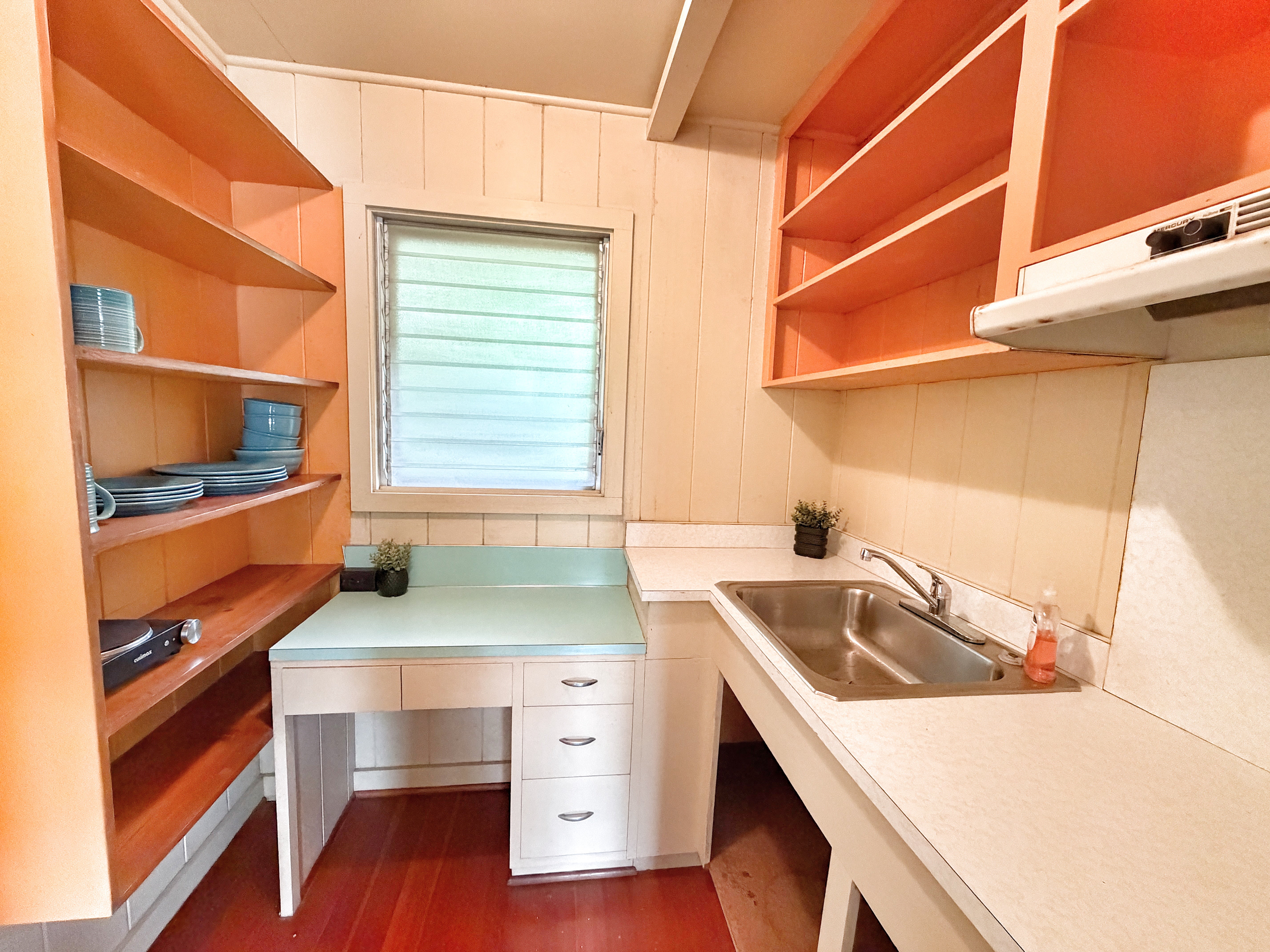 81-1027 KONAWAENA SCHOOL RD