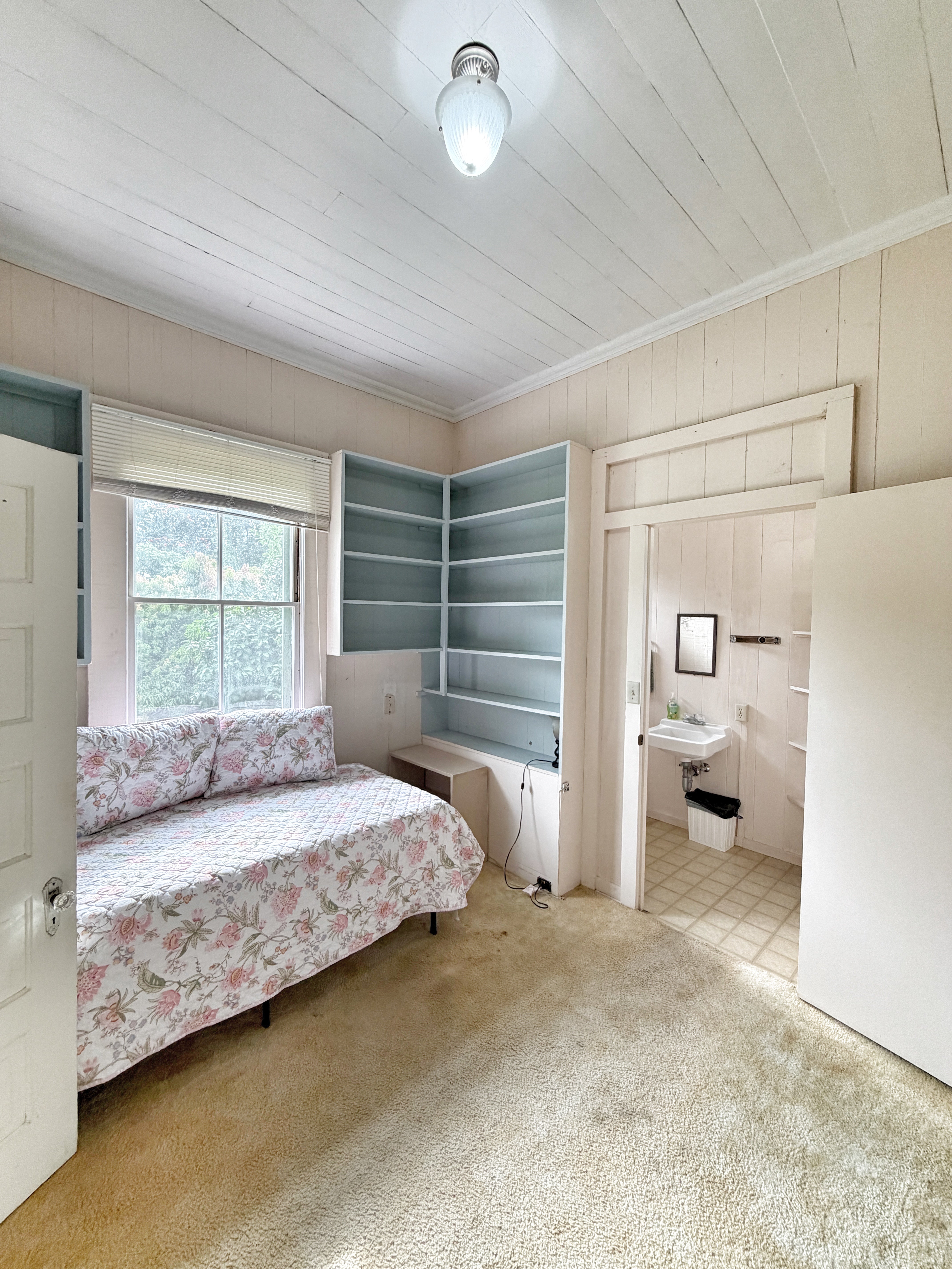 81-1027 KONAWAENA SCHOOL RD