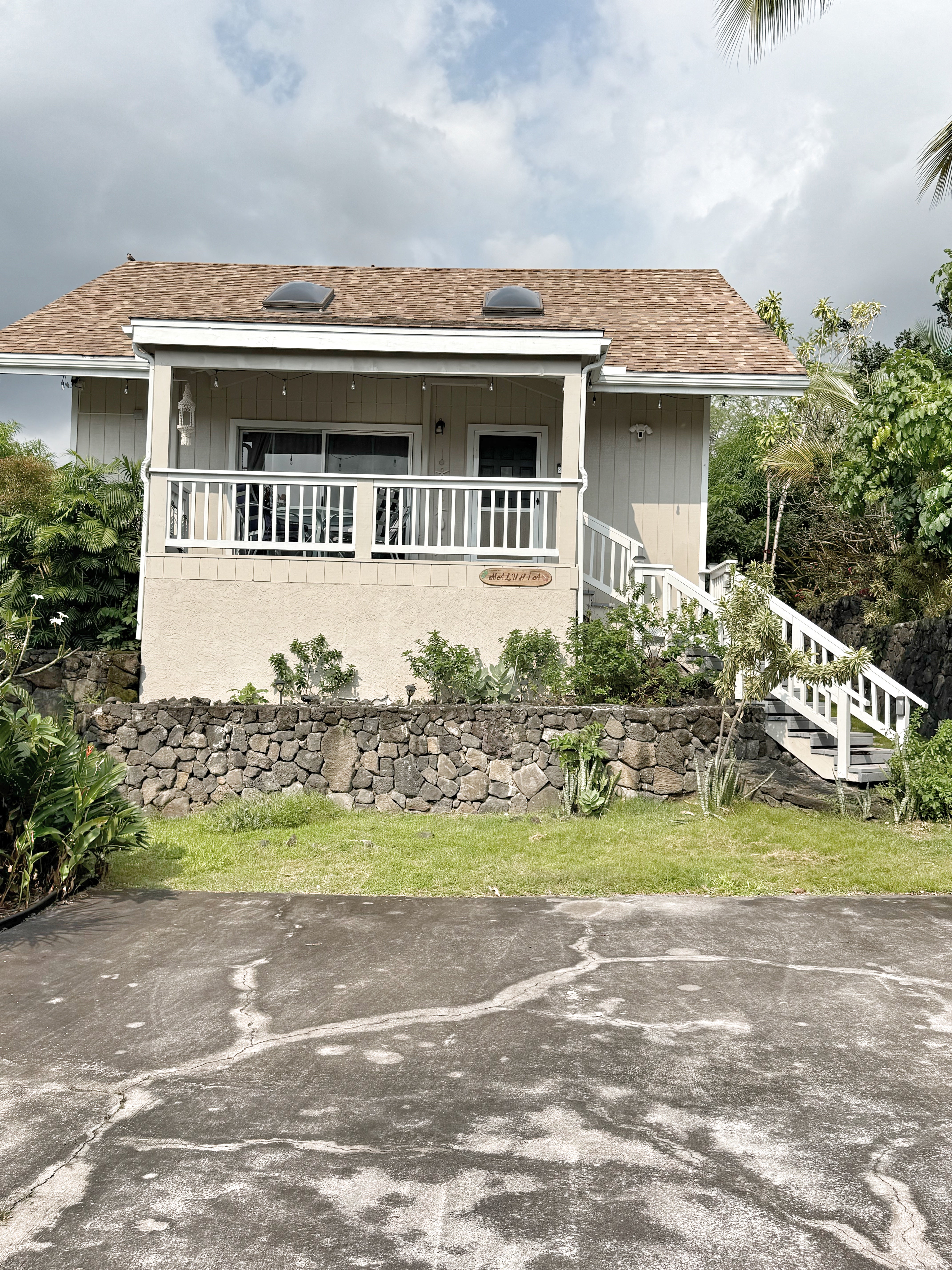 76-227-E ROYAL POINCIANA DR B