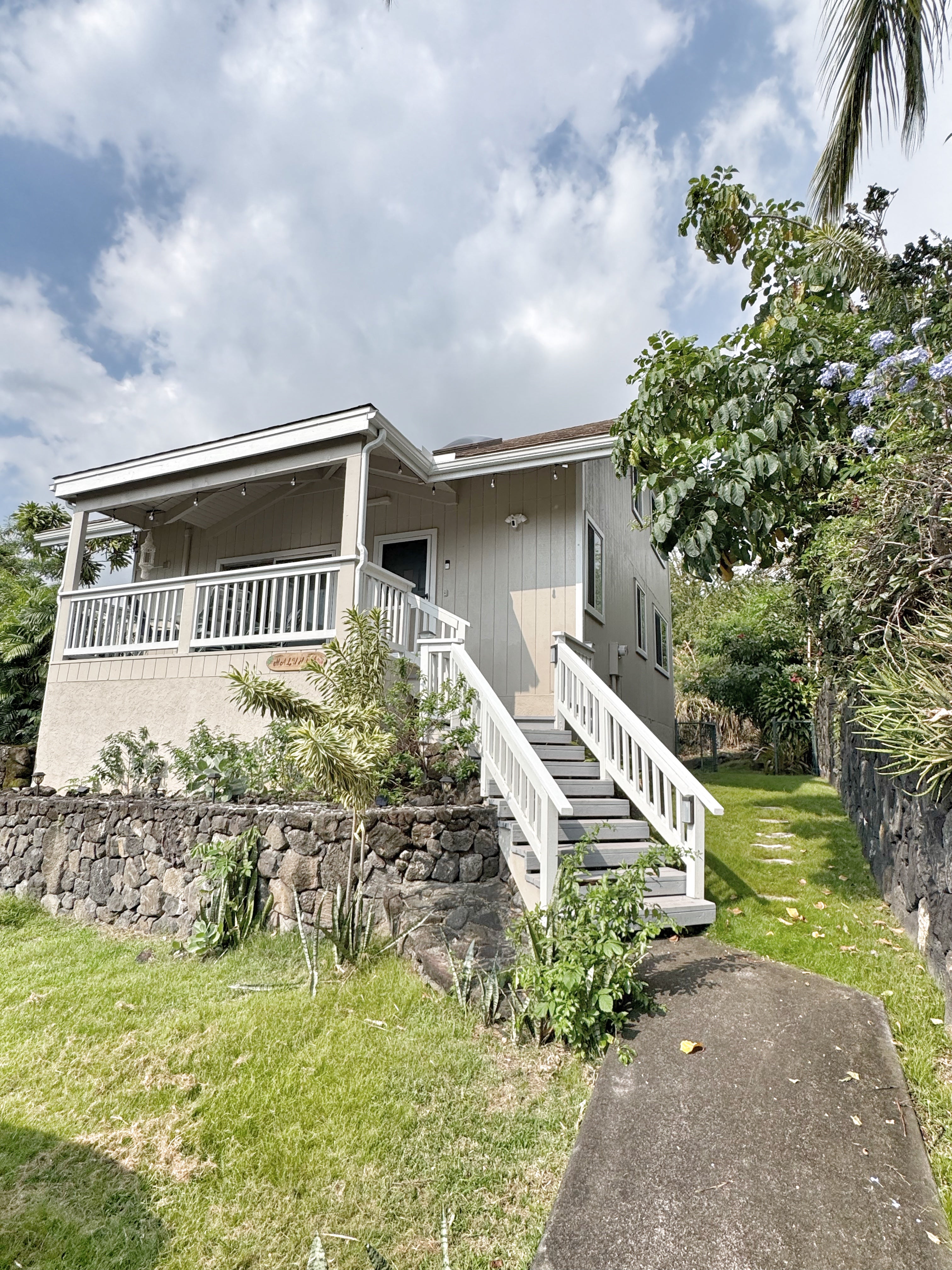 76-227-E ROYAL POINCIANA DR B
