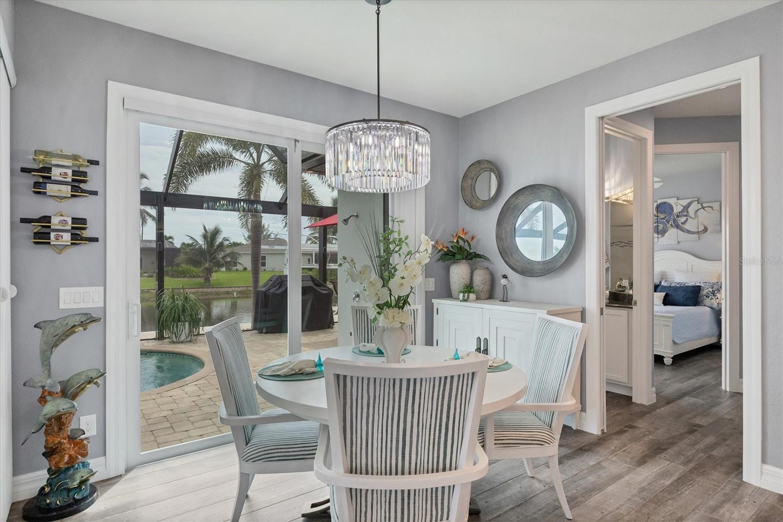 15704 LAKELAND CIR