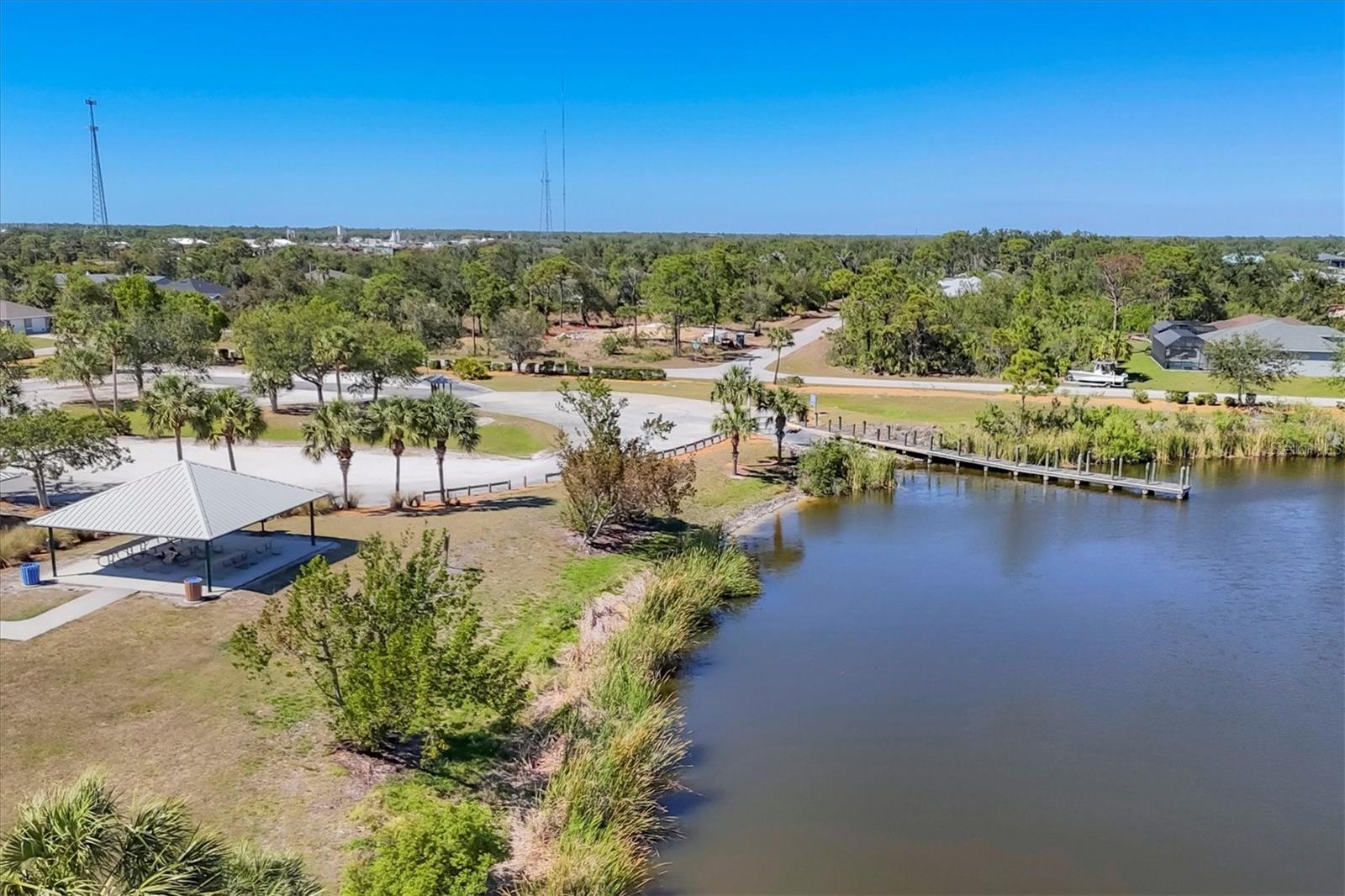 15704 LAKELAND CIR
