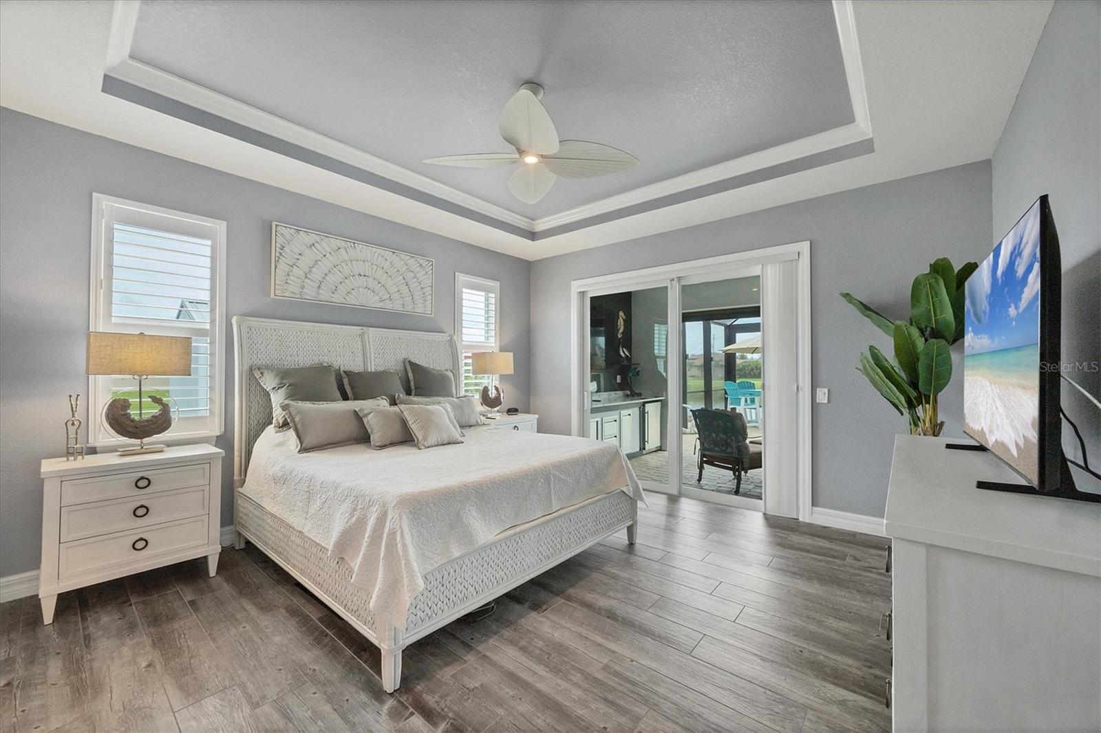 15704 LAKELAND CIR