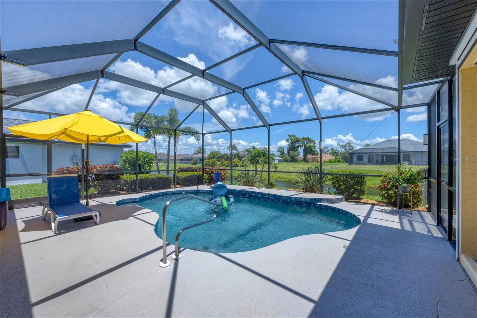 74 BROADMOOR LN