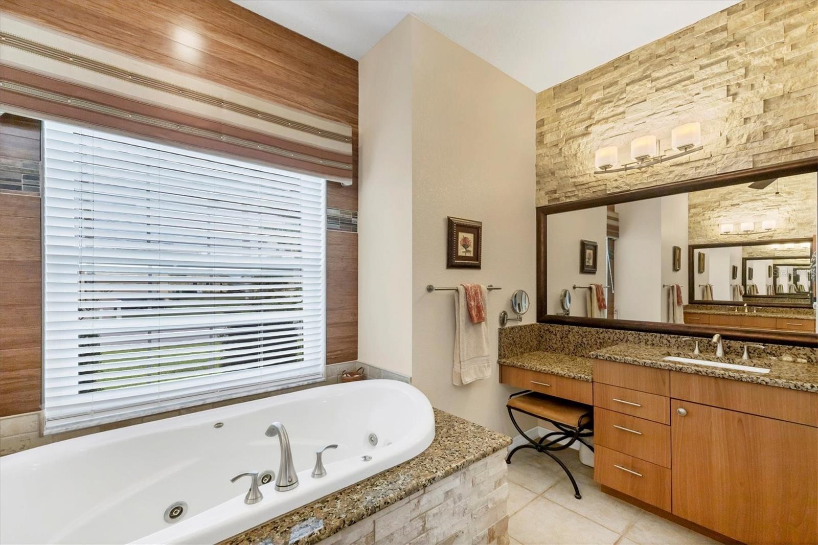 4180 SURFSIDE CT