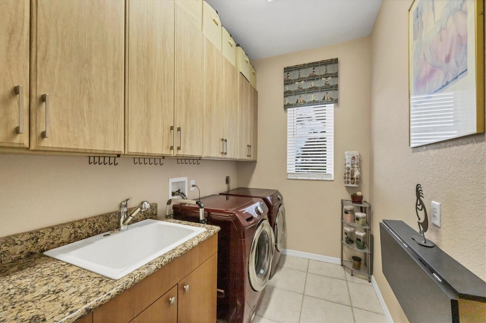 4180 SURFSIDE CT