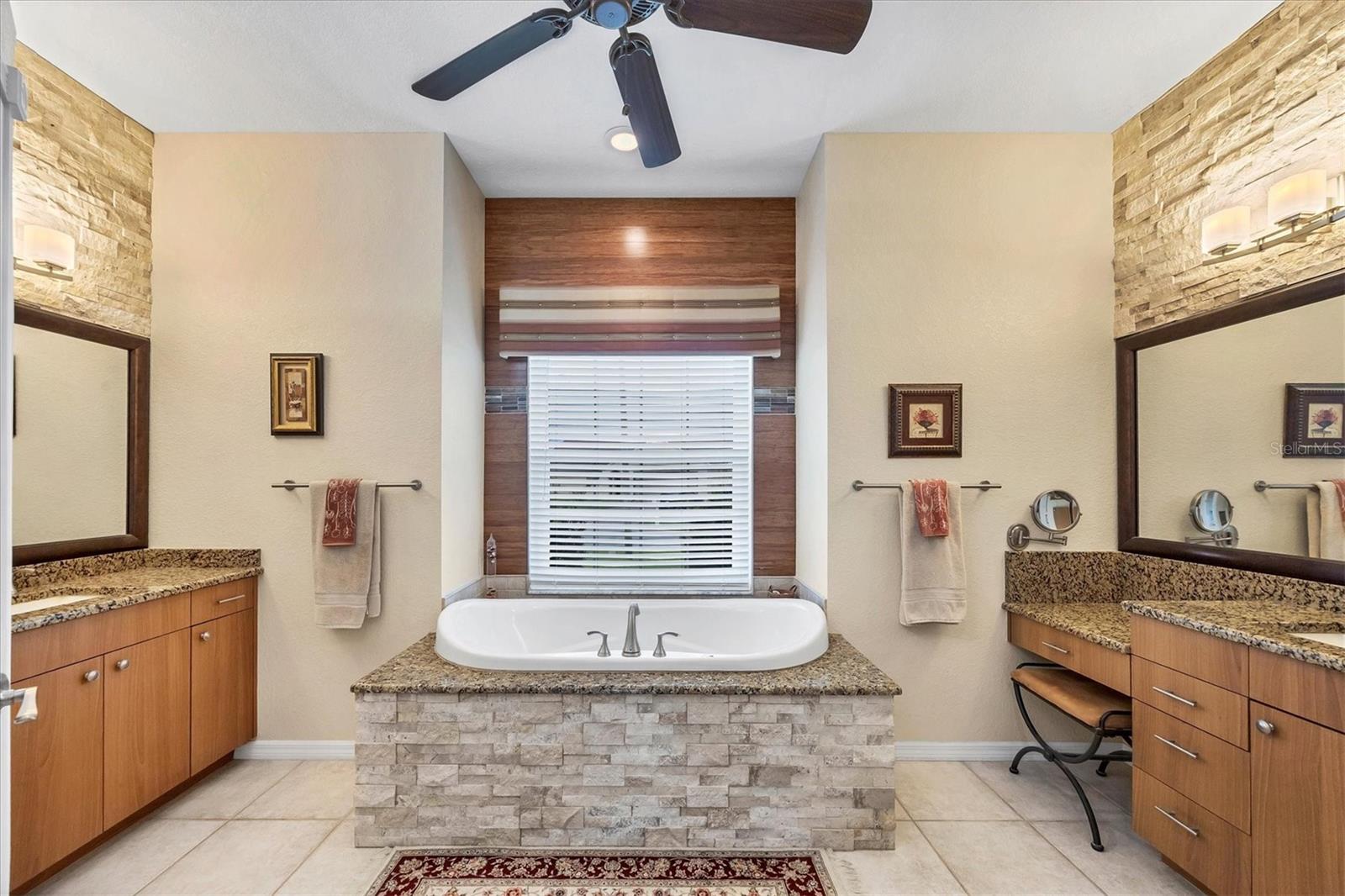 4180 SURFSIDE CT