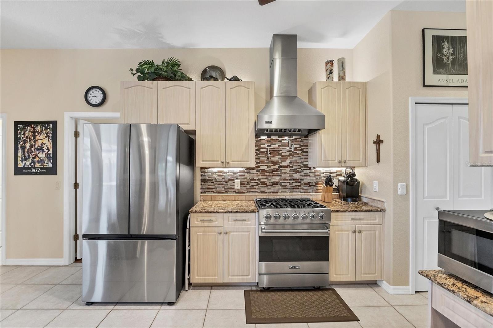 4180 SURFSIDE CT