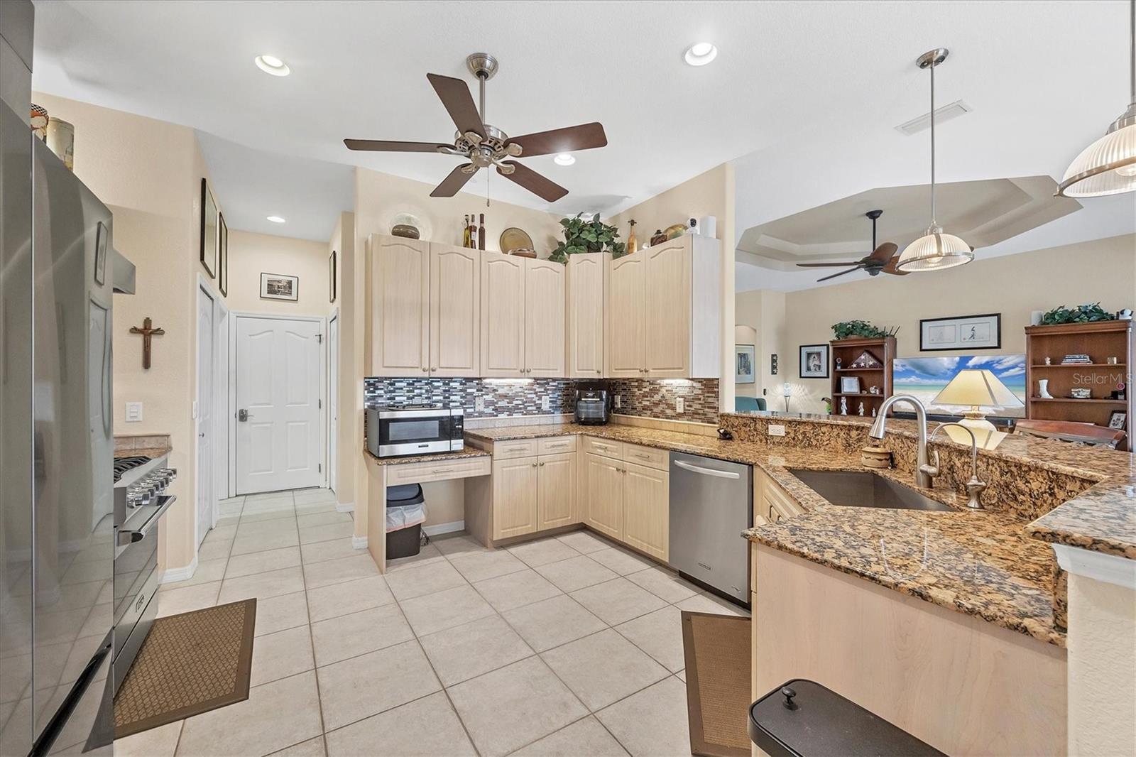 4180 SURFSIDE CT