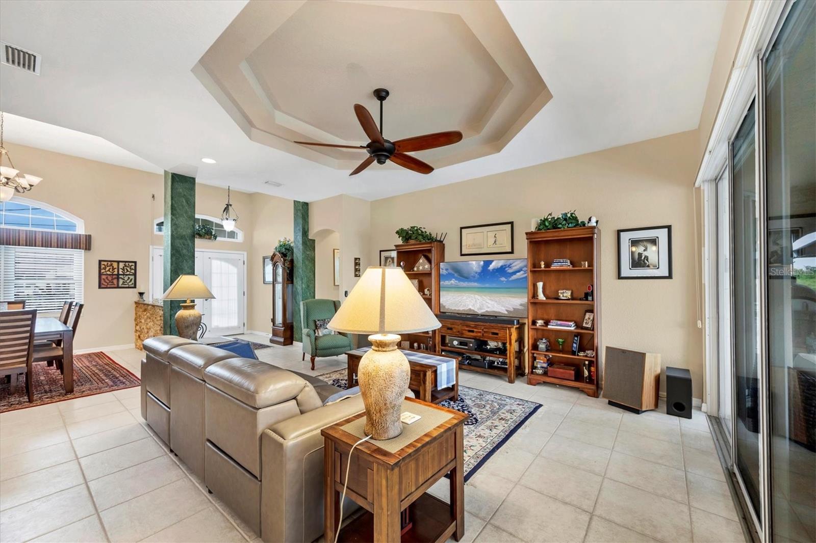 4180 SURFSIDE CT