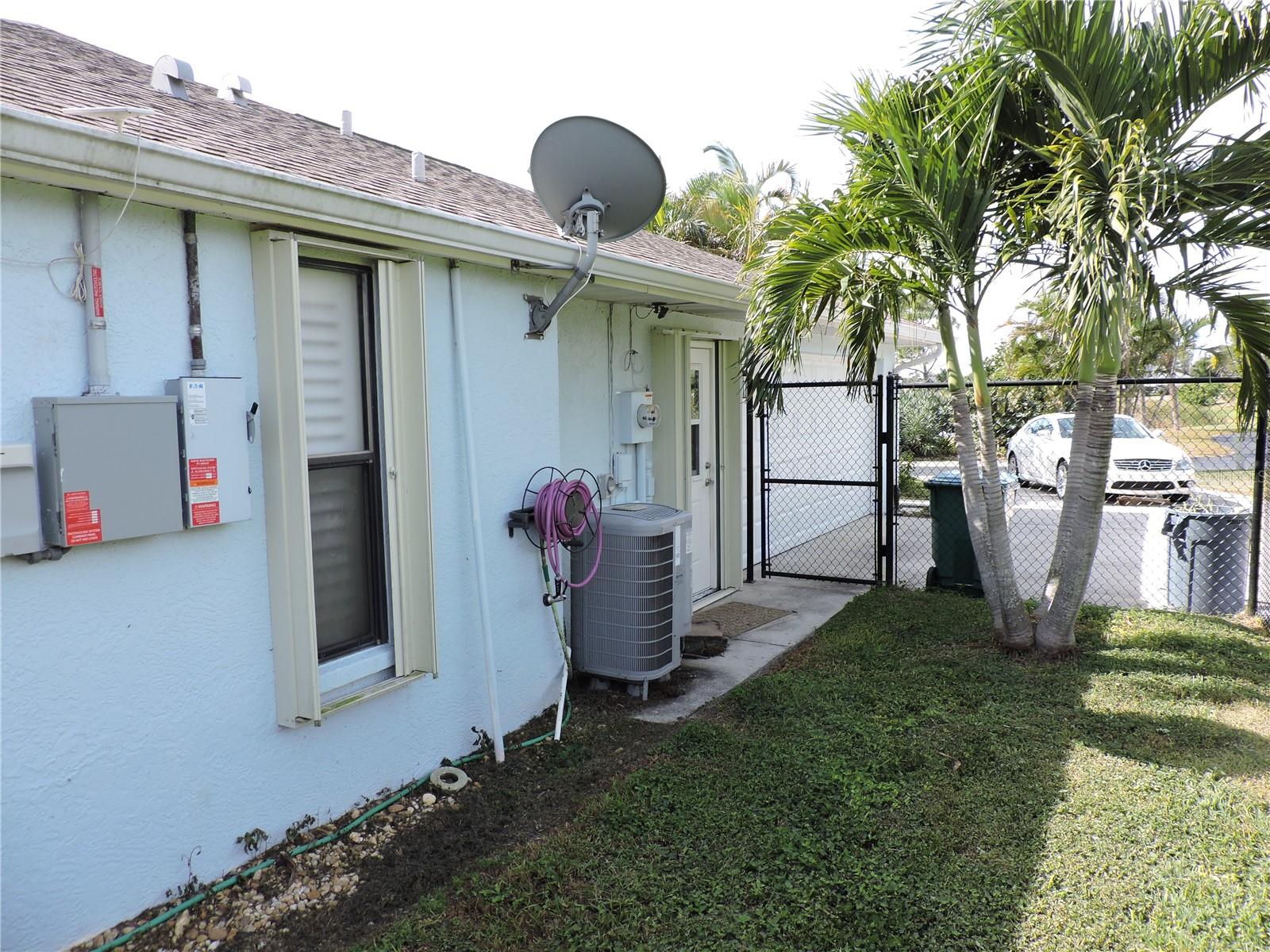 8170 CASA DE MEADOWS DR