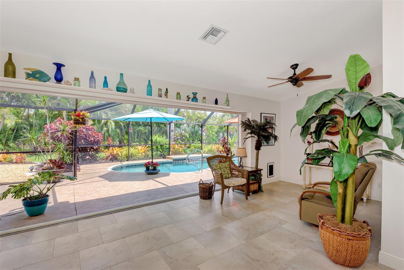 8170 CASA DE MEADOWS DR