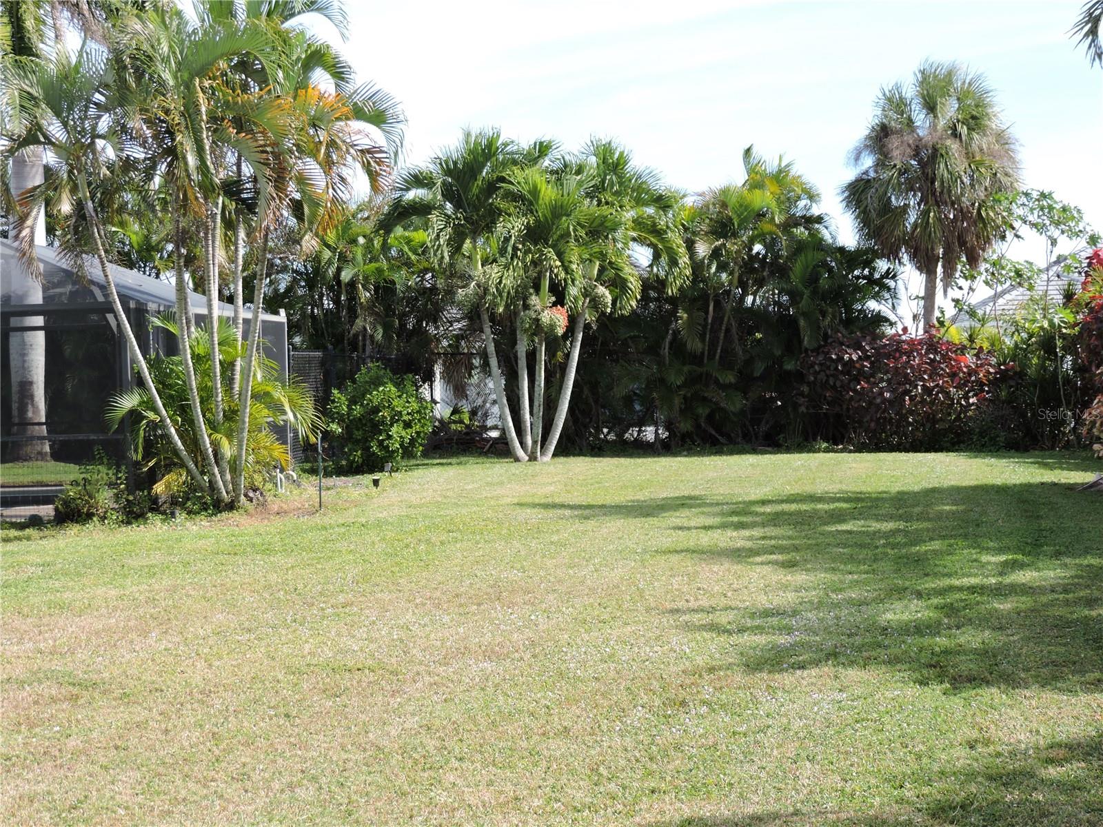 8170 CASA DE MEADOWS DR